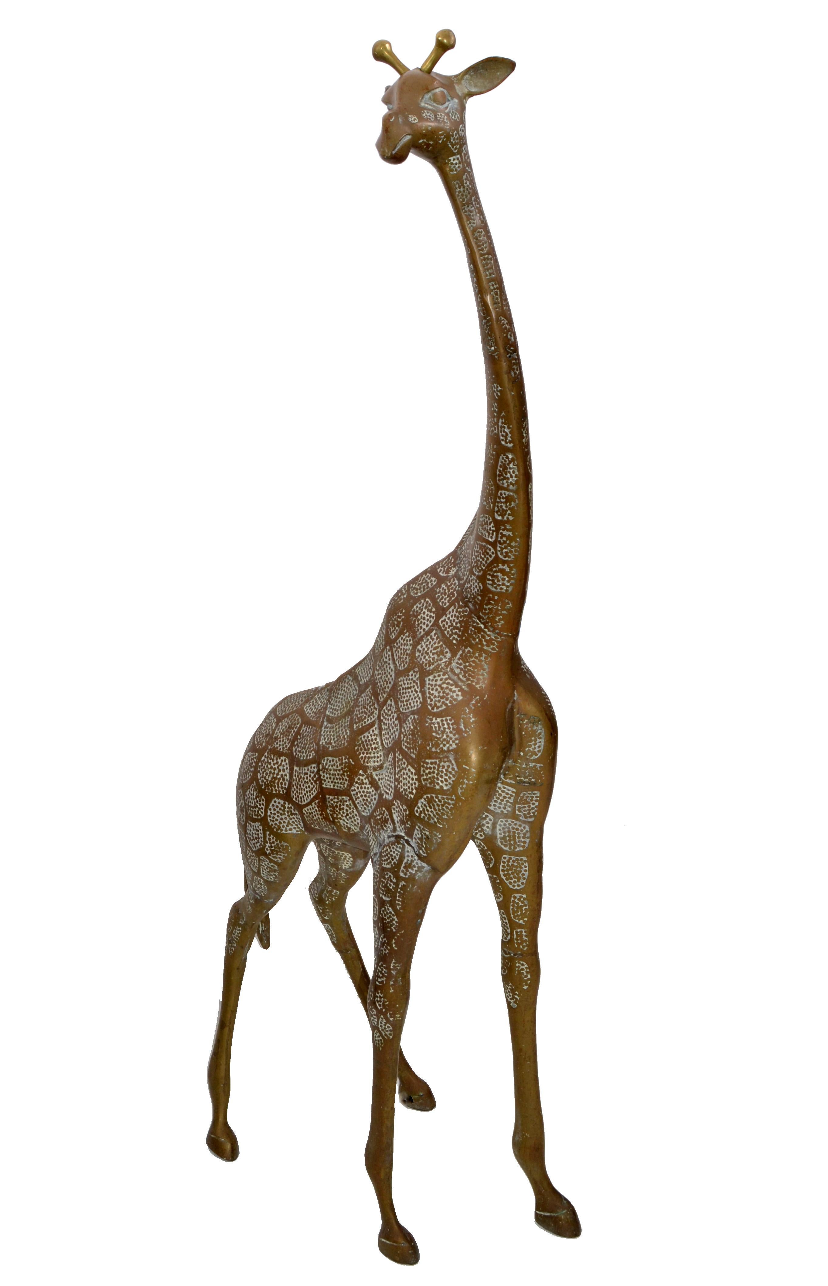 Monumental Mid-Century Modern Handcrafted Brass Bronze Giraffe Animal Sculpture For Sale 3