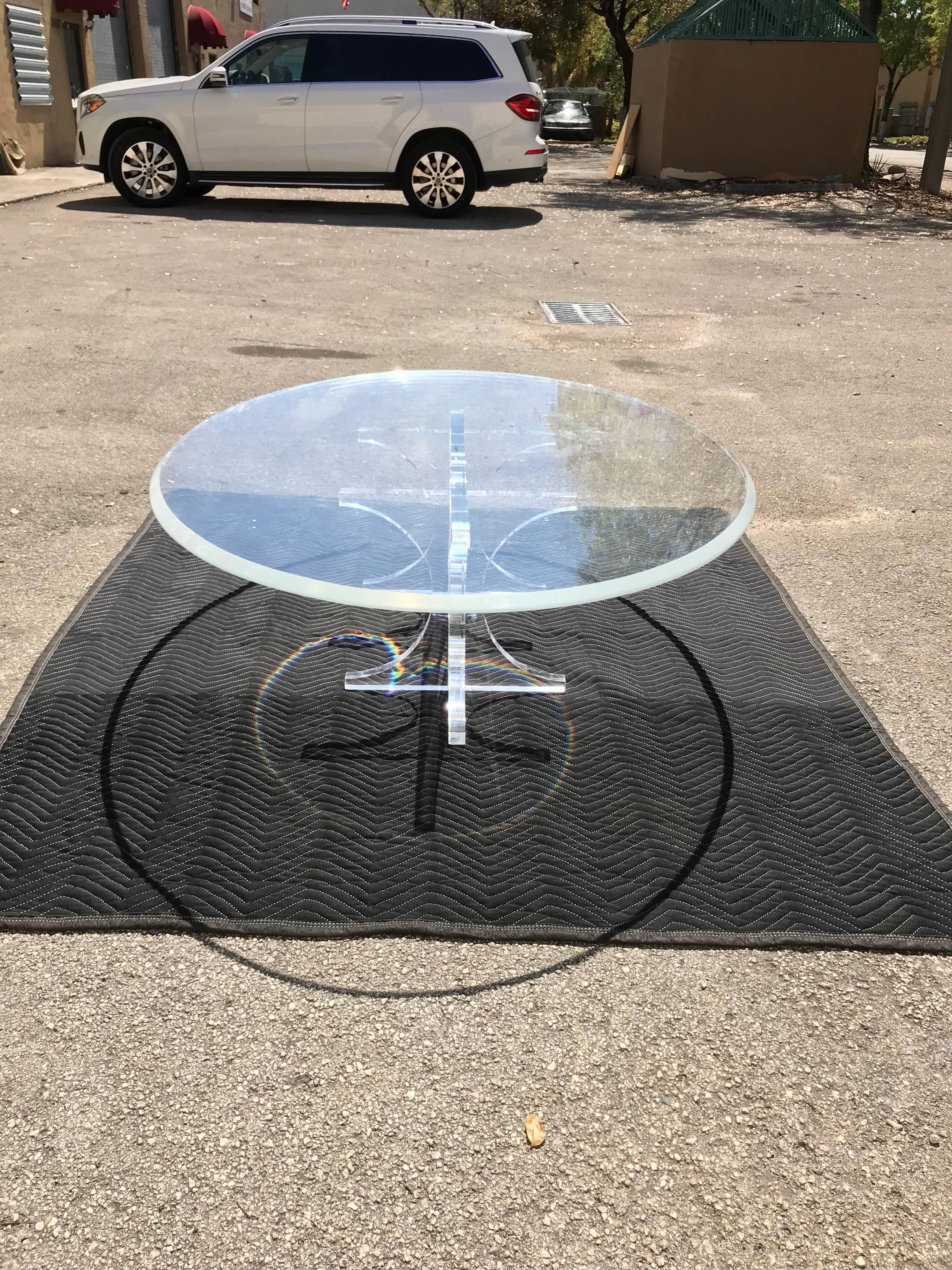 Monumental Mid-Century Modern Oval Lucite Cocktail Table or Coffee Table 4