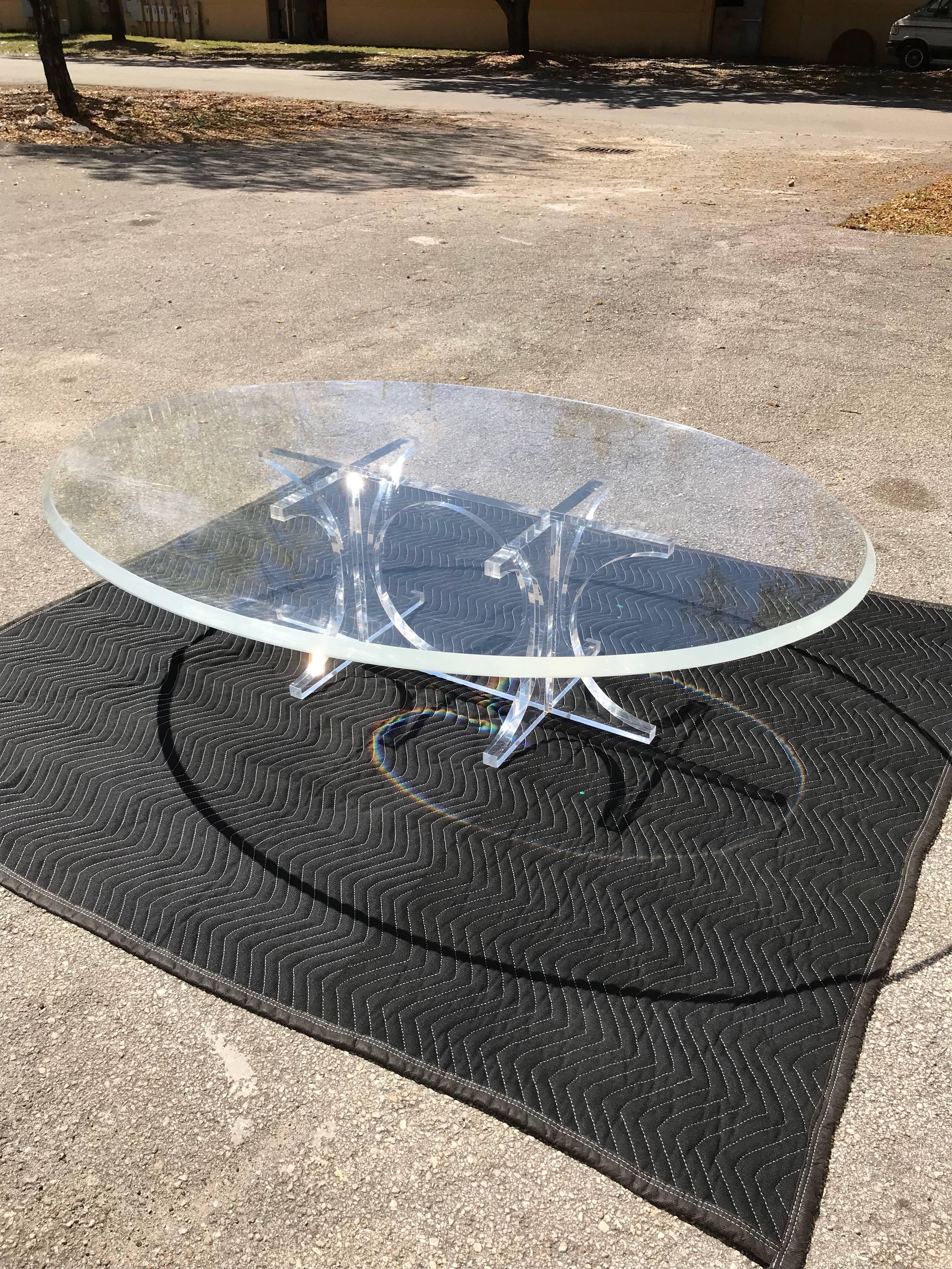 Monumental Mid-Century Modern Oval Lucite Cocktail Table or Coffee Table 2