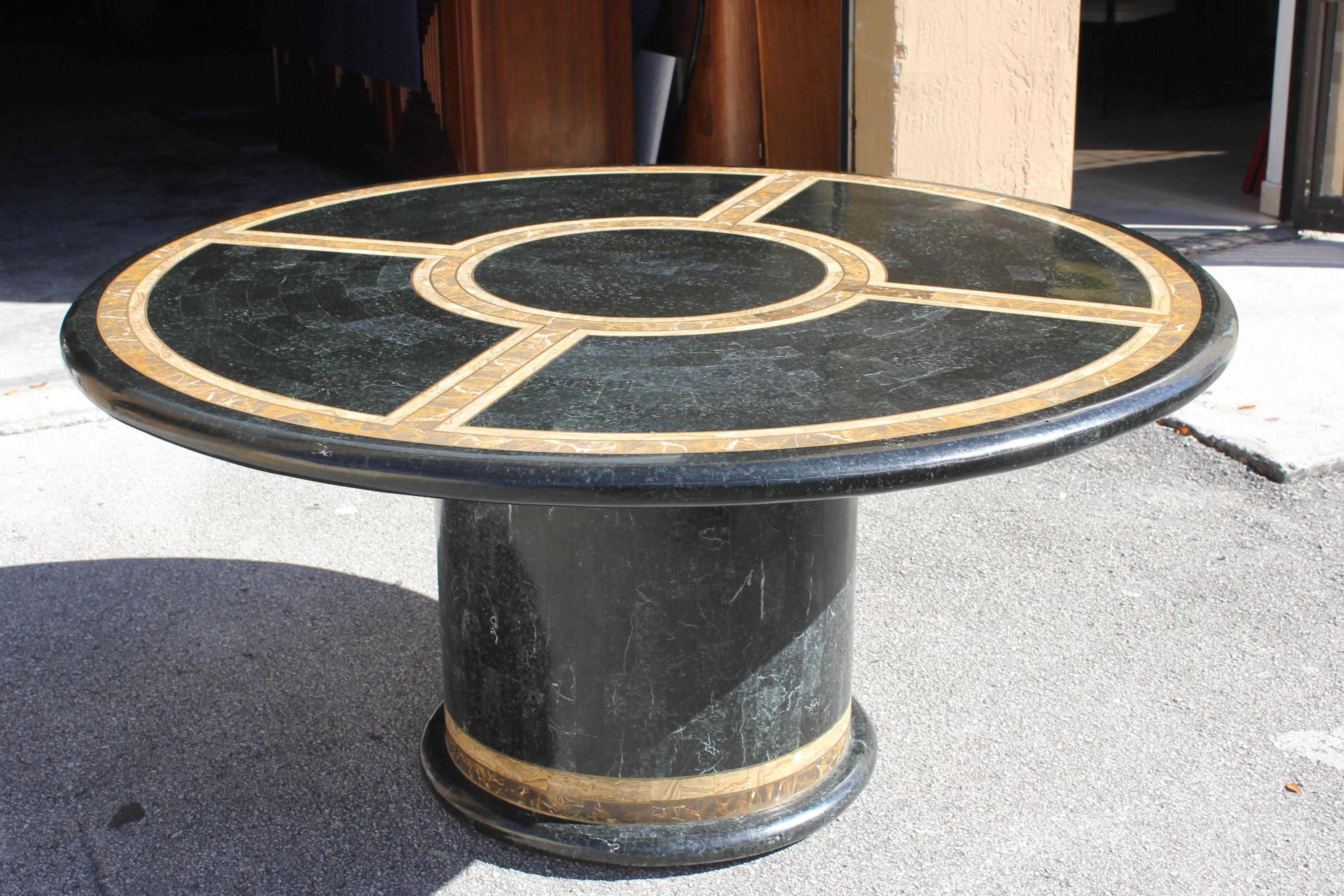 Monumental Mid-Century Modern Smith Tessellated Stone Round Dining Table, 1970s 12
