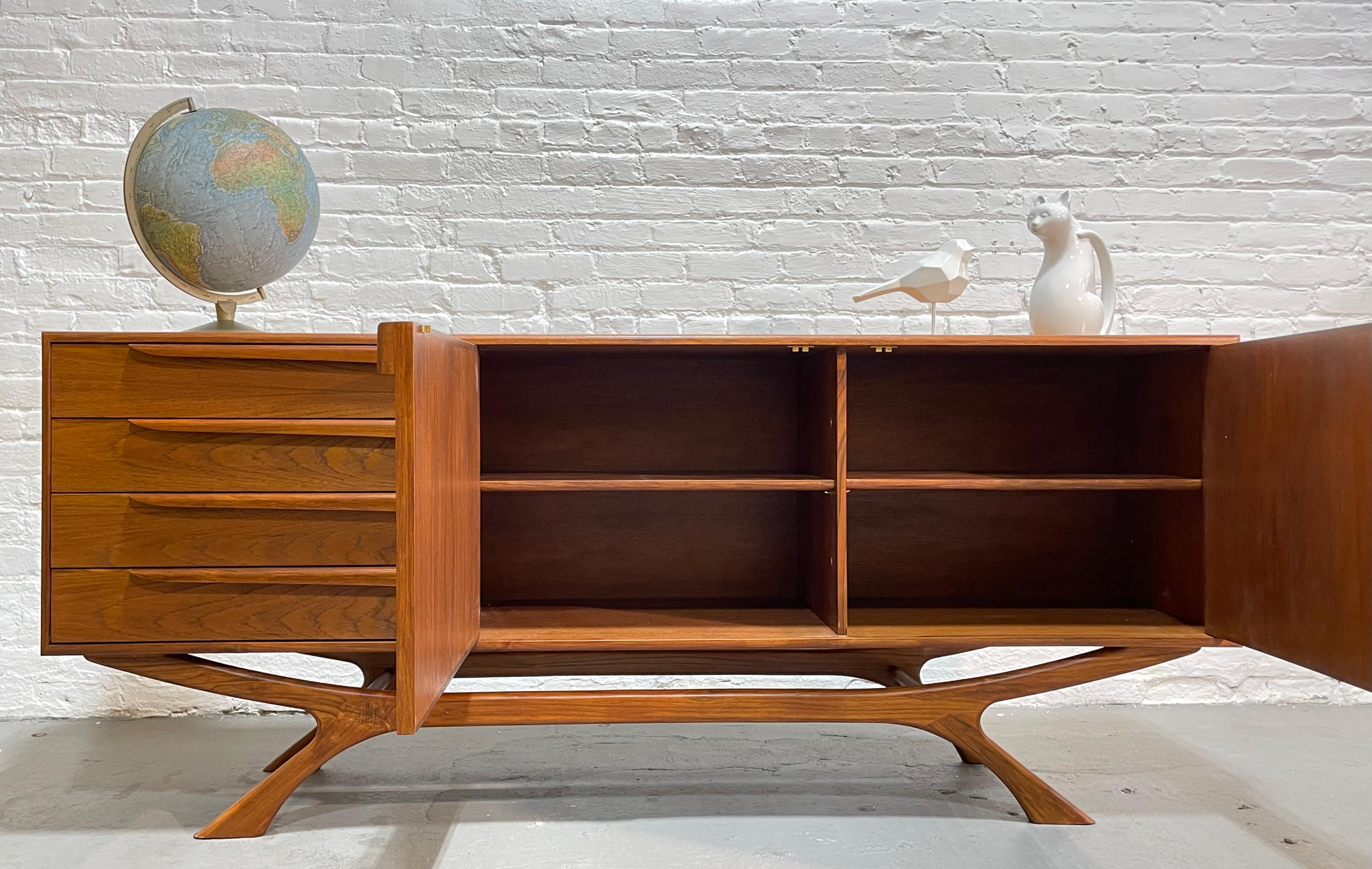 MONUMENTAL Mid Century Modern styled Teak CREDENZA media stand For Sale 7