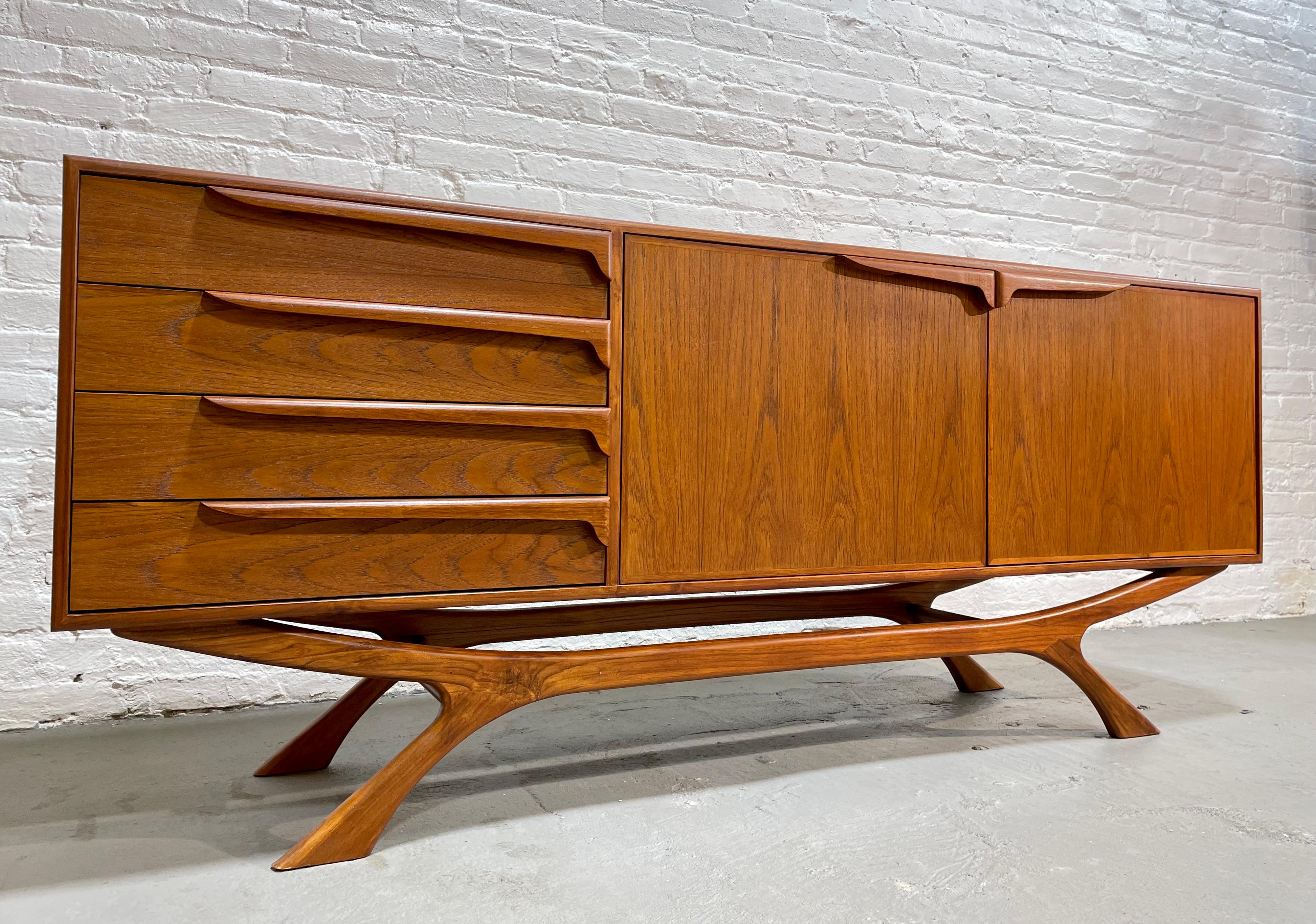 MONUMENTAL Mid Century Modern styled Teak CREDENZA media stand For Sale 2