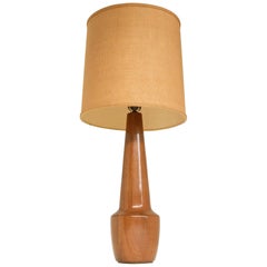 Monumentale gedrechselte Holzlampe aus der Mitte des Jahrhunderts