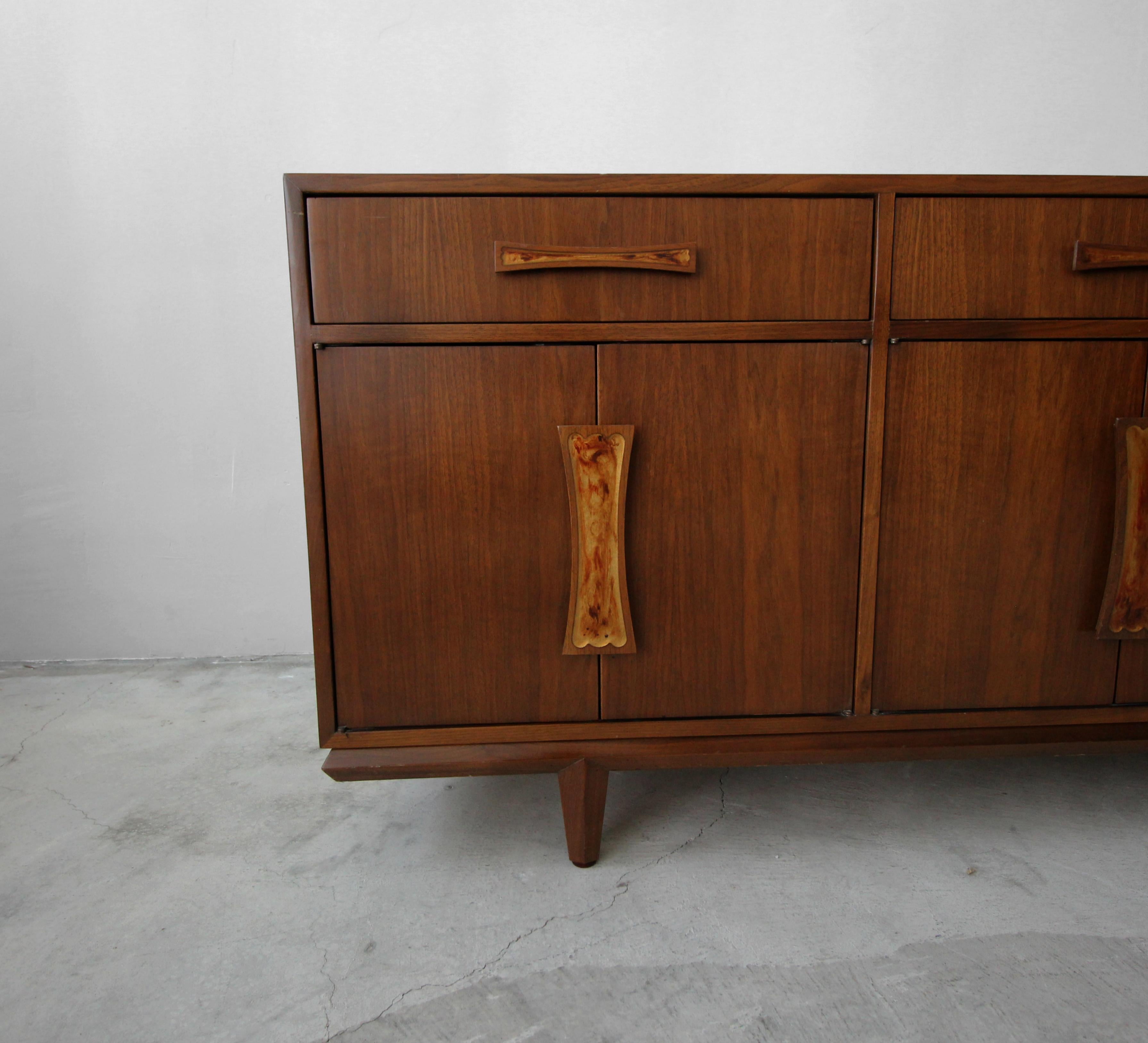 Monumental Midcentury Walnut Credenza with Inlay Handles by Cal Mode Furniture In Good Condition In Las Vegas, NV