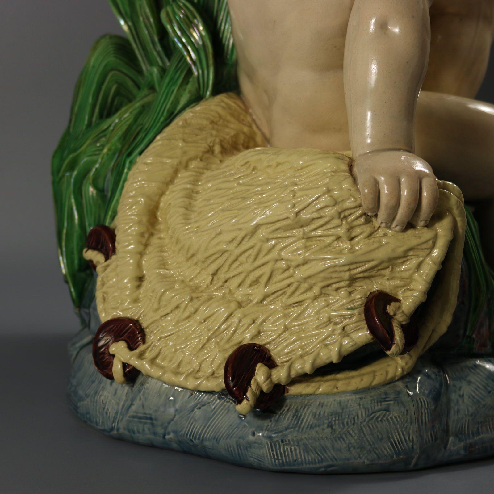 Fontaine monumentale en majolique de Minton avec putti et dauphin en vente 10