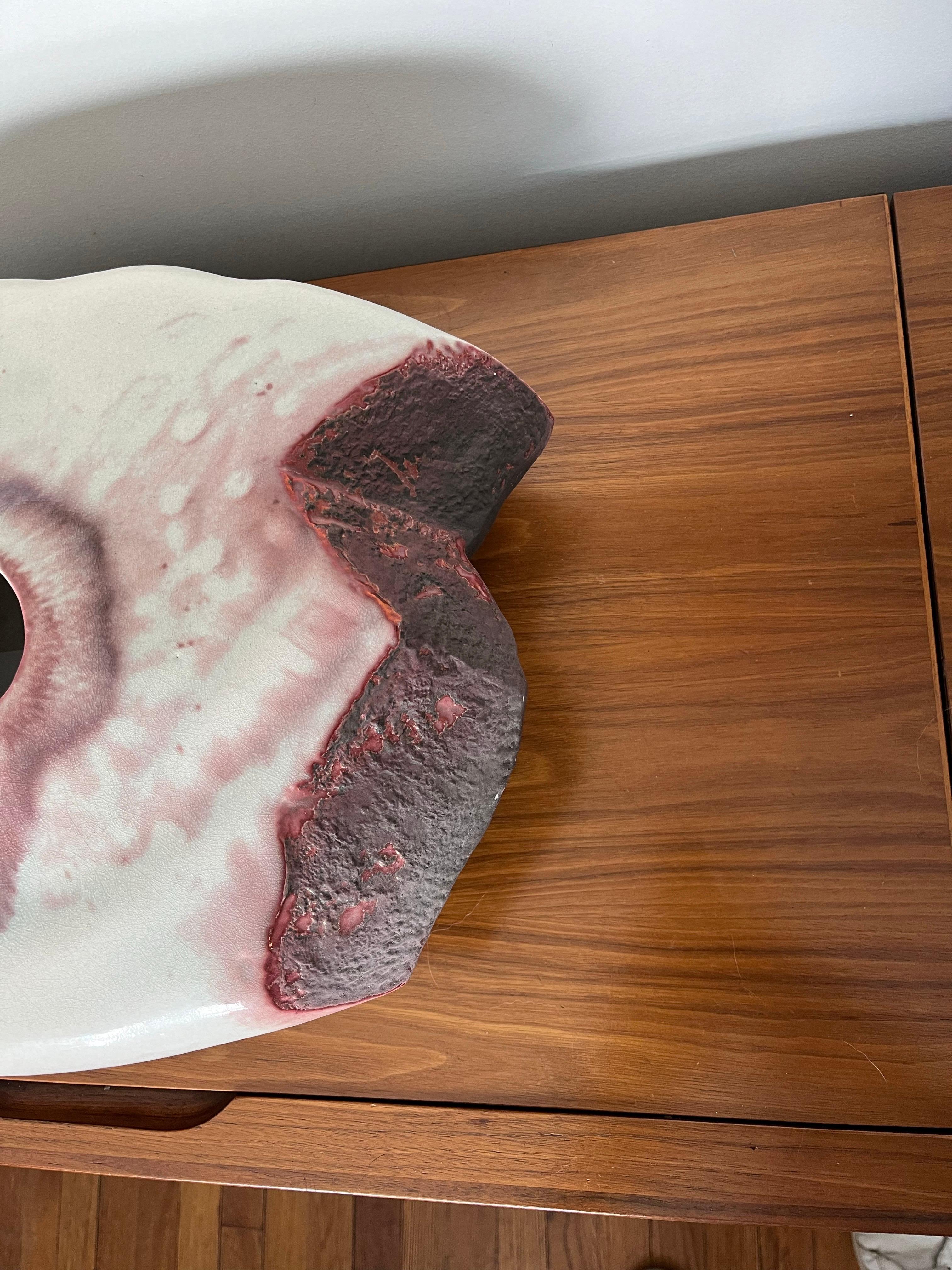 Vernissé Vase monumental moderniste en raku de Tony Evans en vente