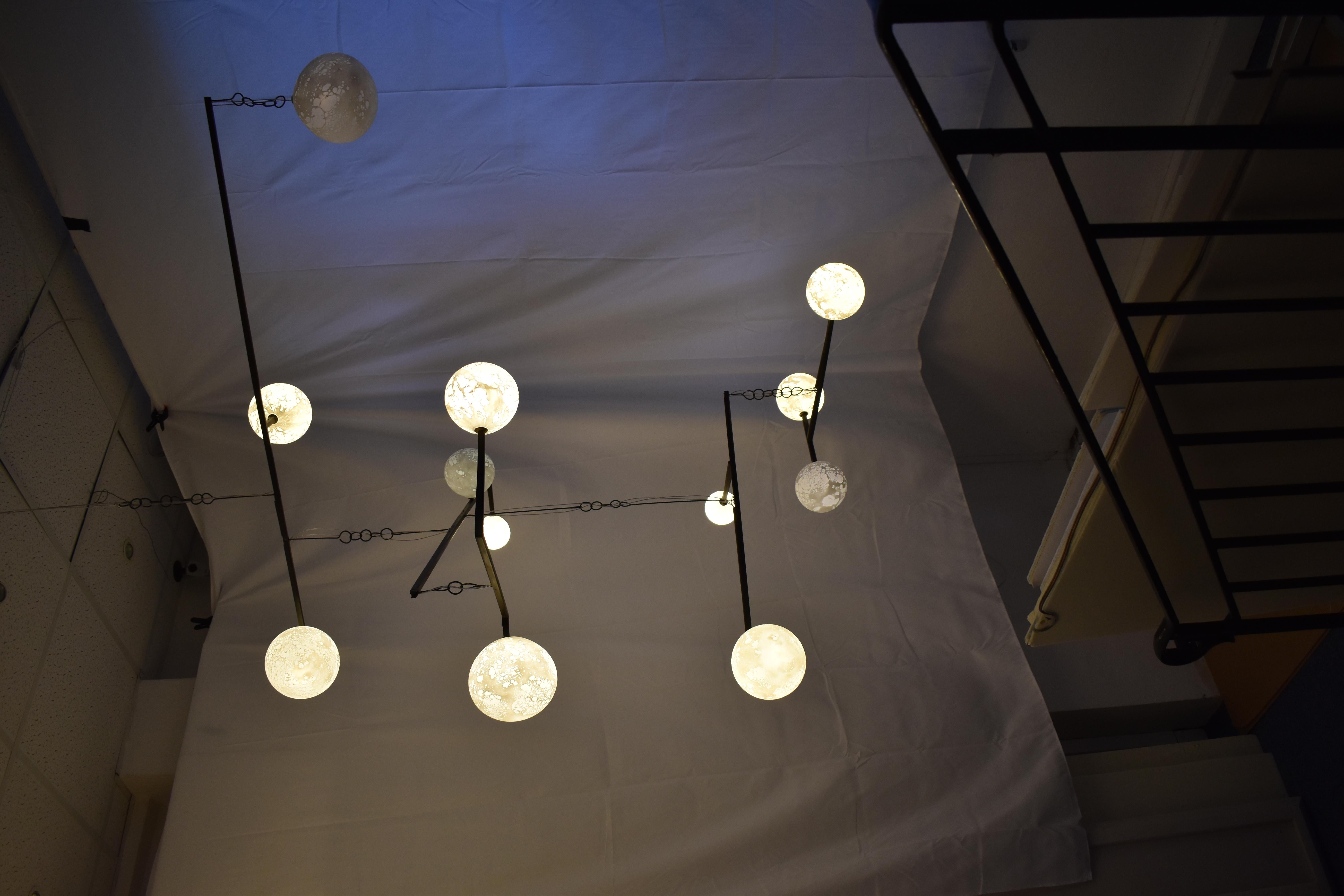 Métal Lampe mobile suspendue Monumental Moon, Ludovic Clément d'Armont en vente