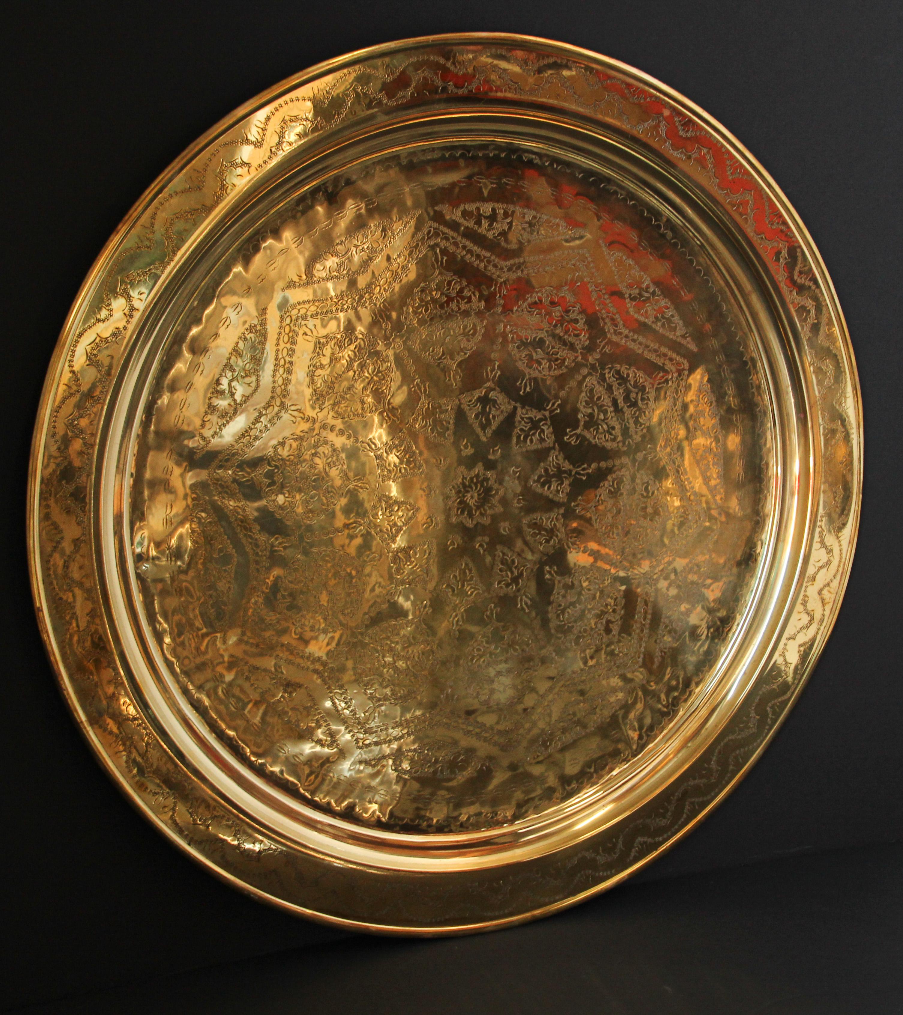 20th Century Monumental Moroccan Polished Metal Brass Tray Platter 39 inches For Sale