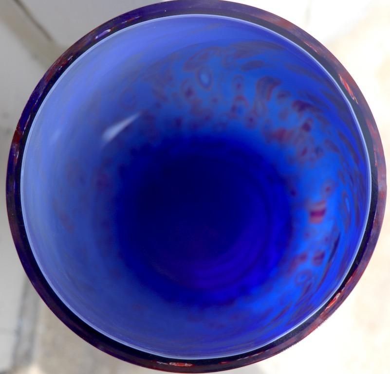 Monumental Murano Art Glass Vase In Excellent Condition For Sale In New York, NY
