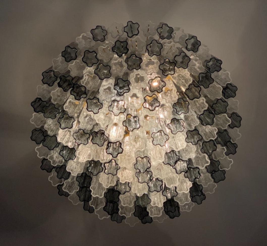 Monumental Murano  Glass Chandelier In Excellent Condition For Sale In Hudson, NY