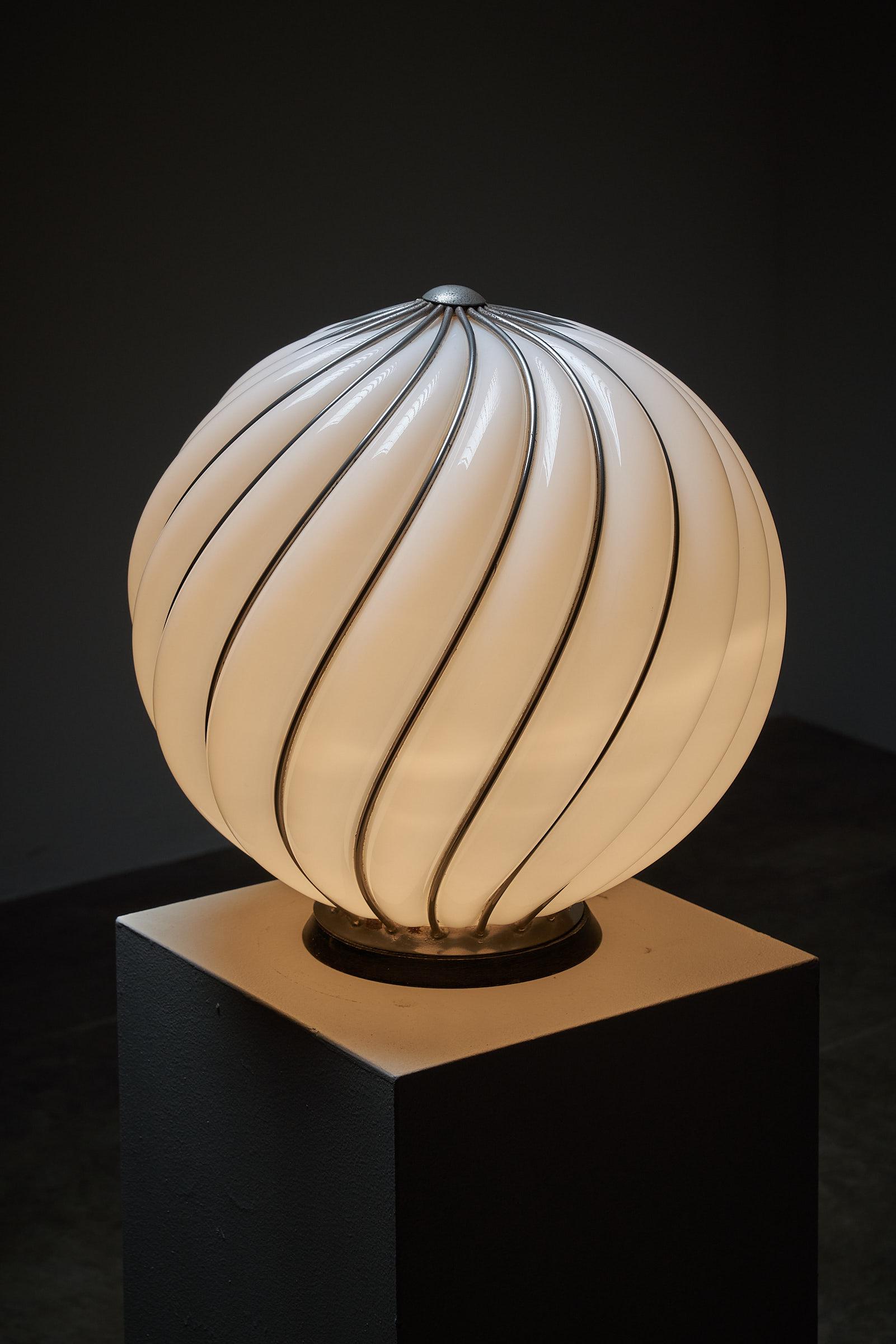 Lámpara de sobremesa monumental de cristal de Murano de Adolf Loos para VeArt, años 70 en venta 2