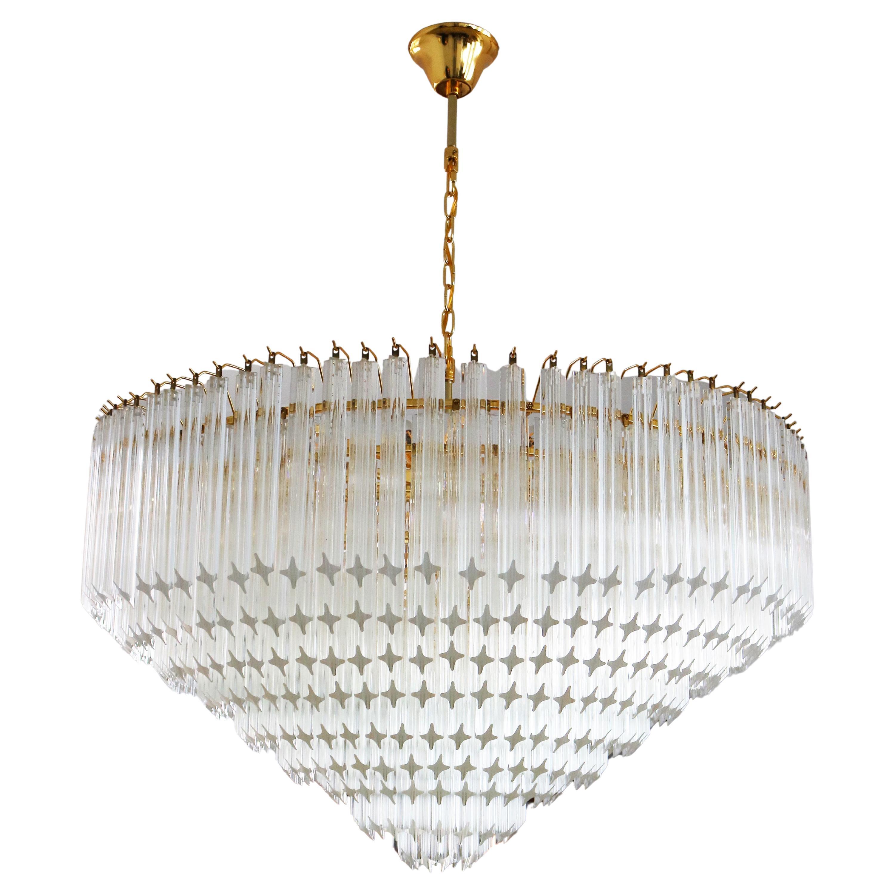 Monumentale lampadario Quadriedri di Murano Venini 1980 Regency in vetro italiano Ottone