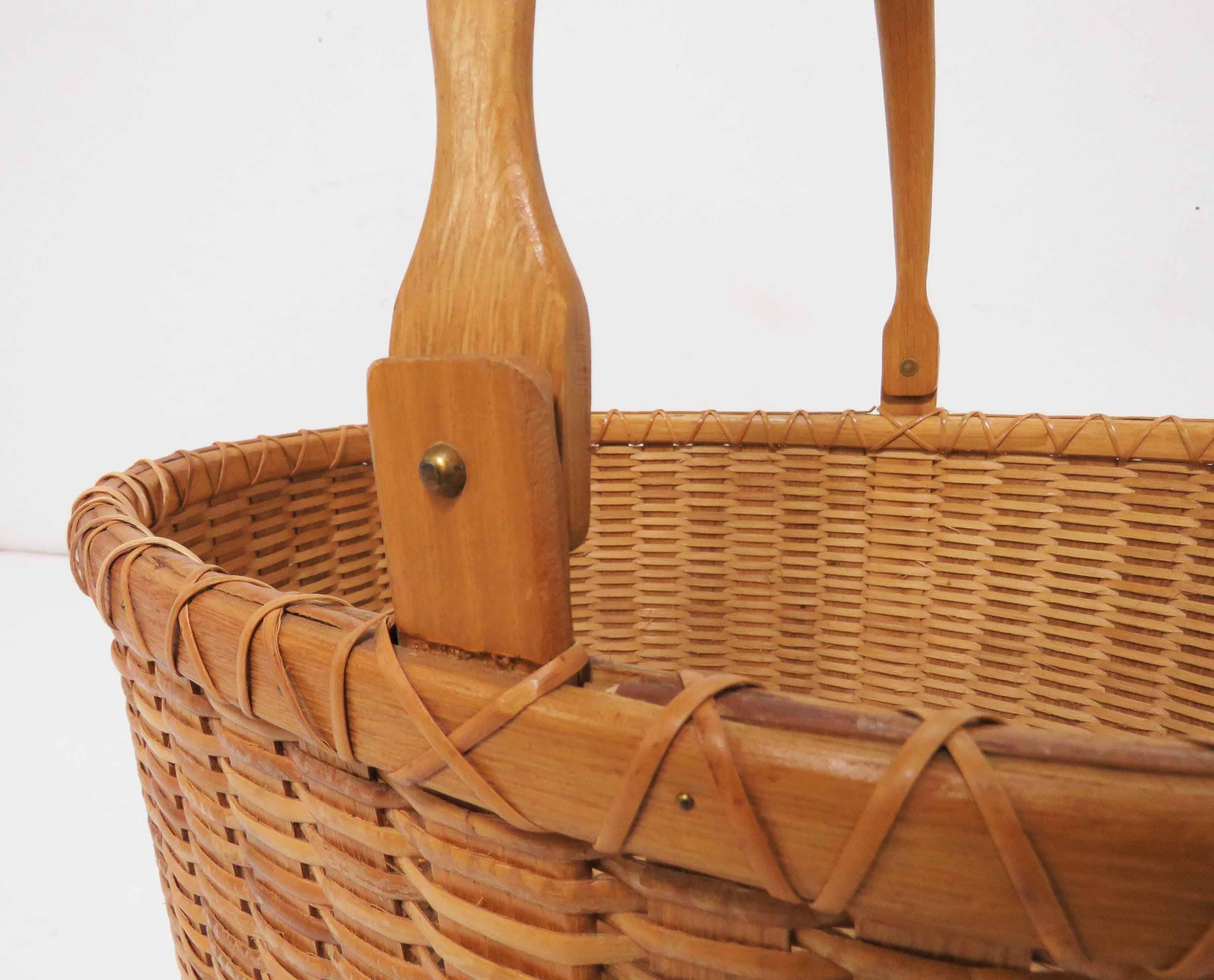 American Monumental Nantucket Lightship Basket by Arthur R. Martin Dated 1992