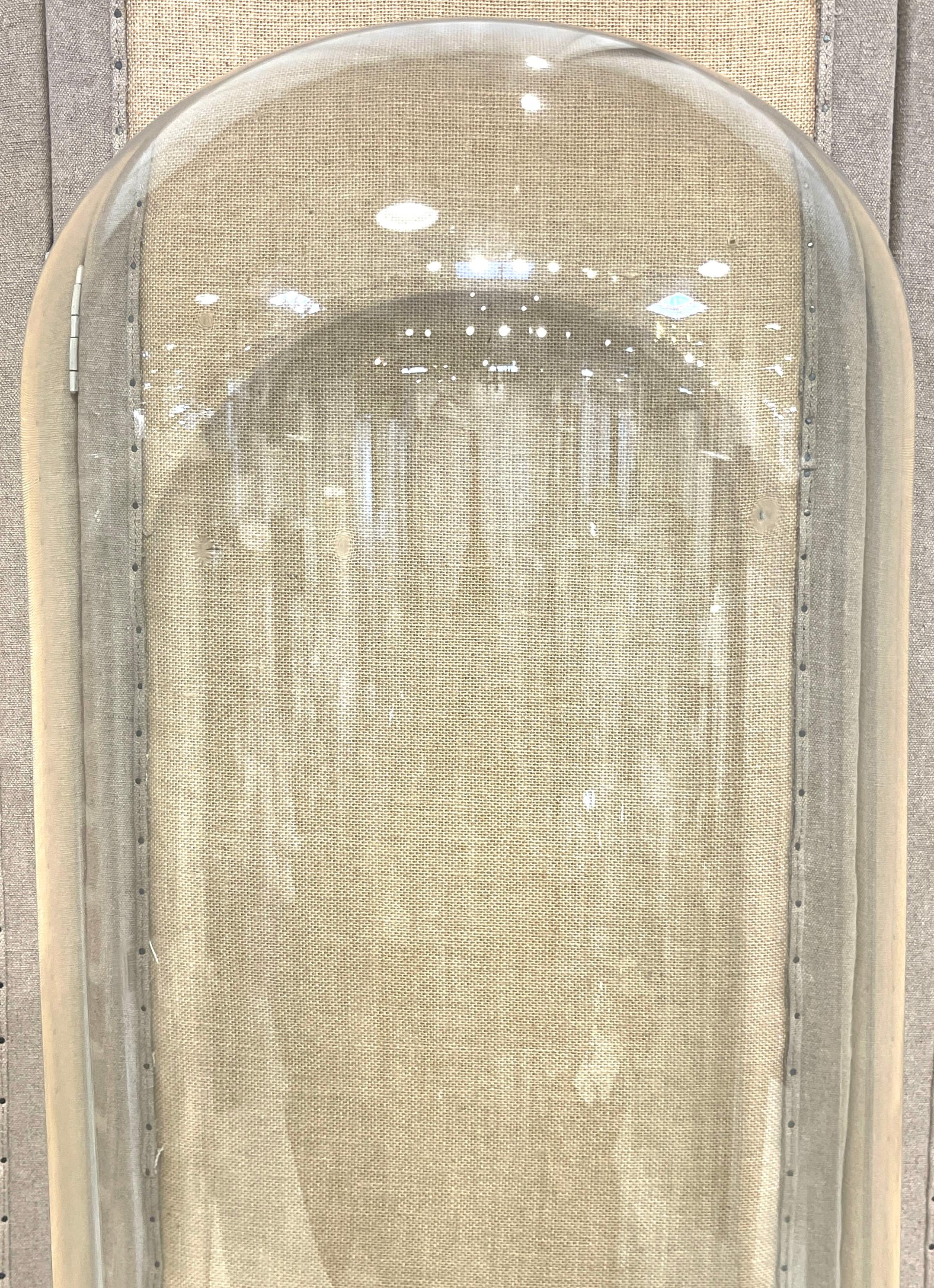 Français Monumentale Cloche / Dôme Napoléon III en cristal et marbre Carrera en vente