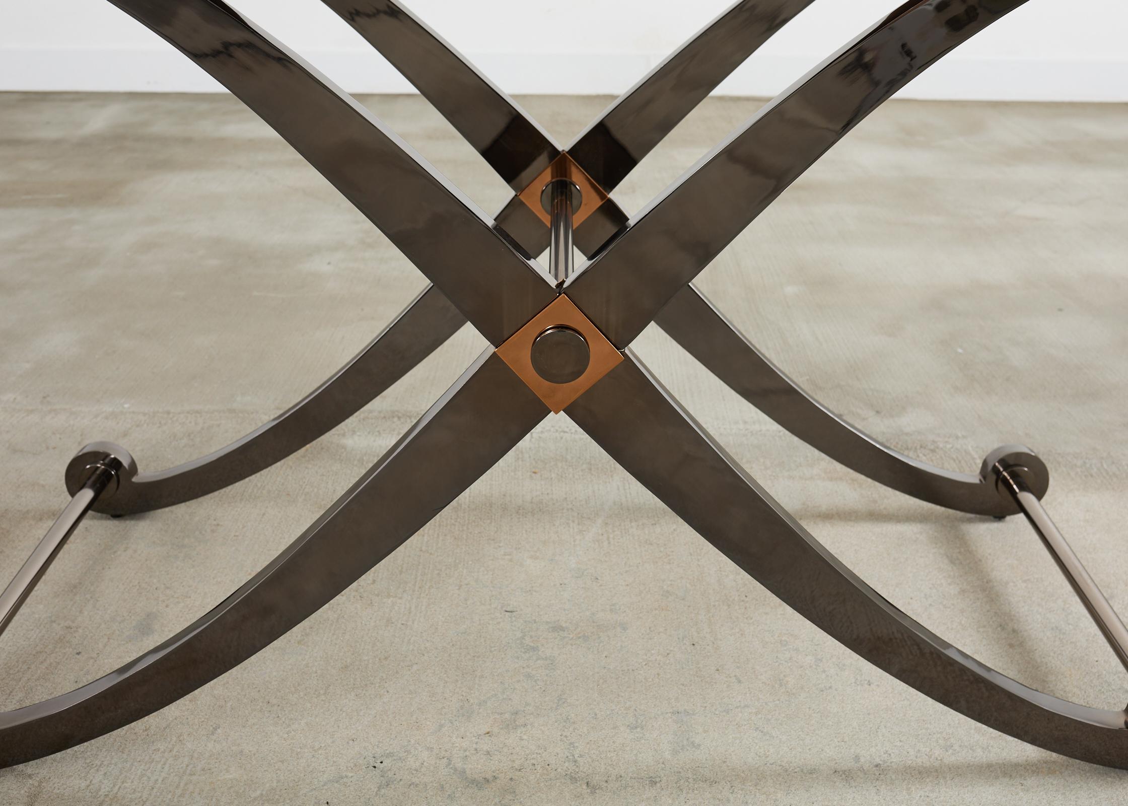 Table console monumentale de style néoclassique à base de fer Curule en vente 8