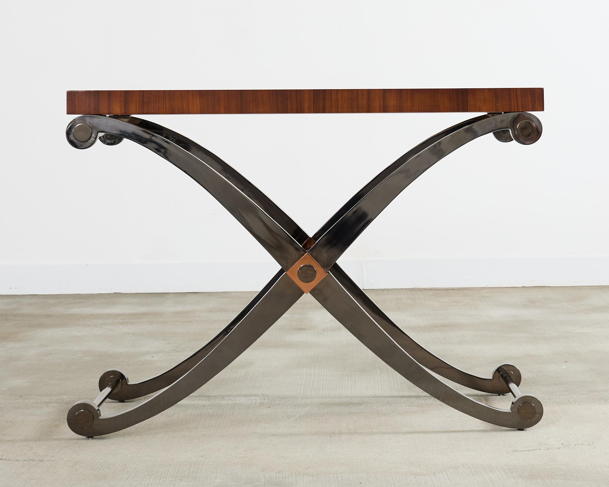 Table console monumentale de style néoclassique à base de fer Curule en vente 9