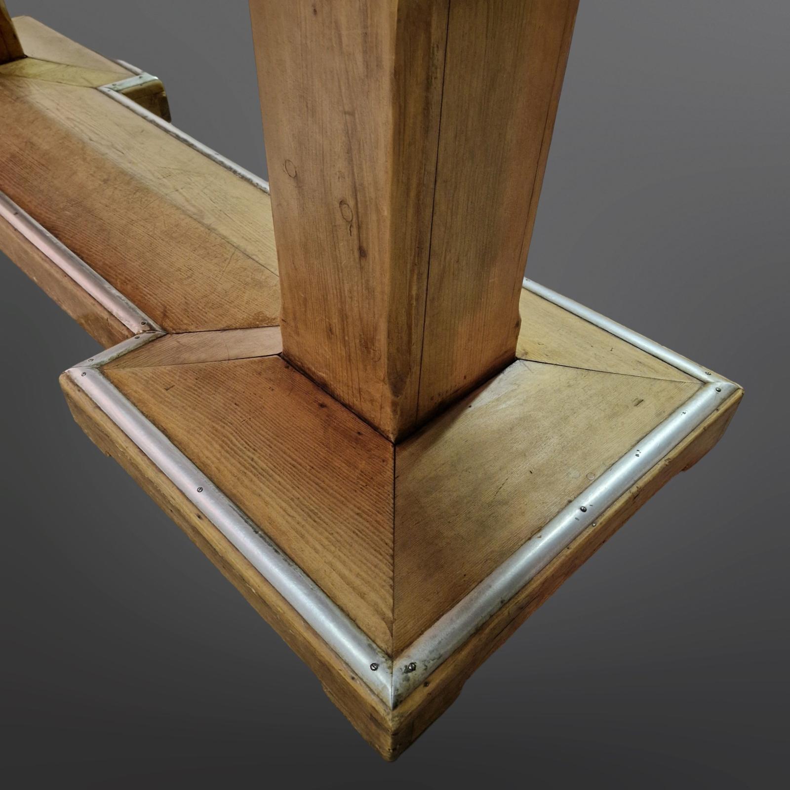 Monumental oak conference table in Haagse school style, Switzerland 1940 2
