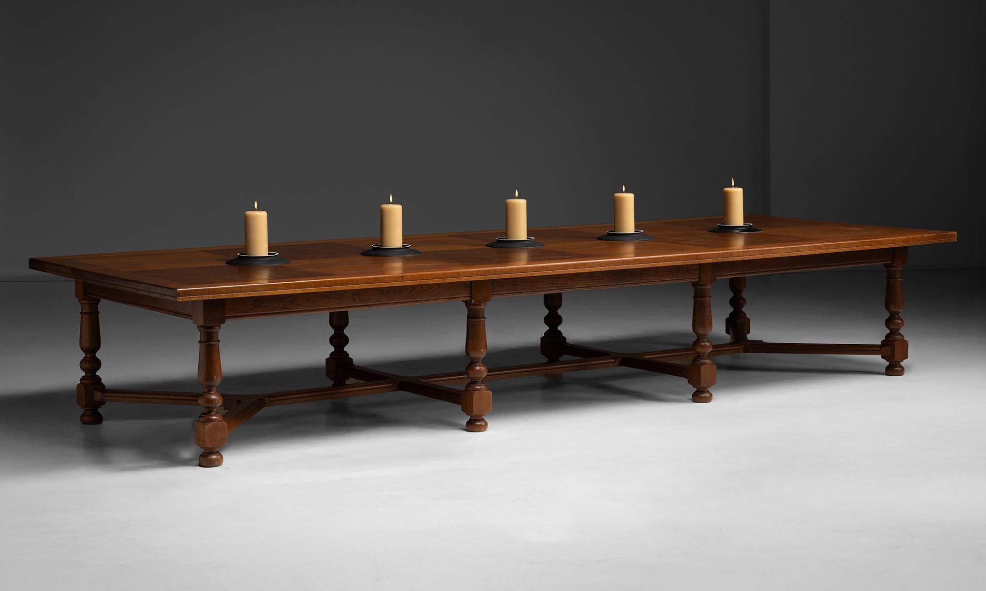 France, 1900
Rectangular parquet top on eight leg base.
164.75