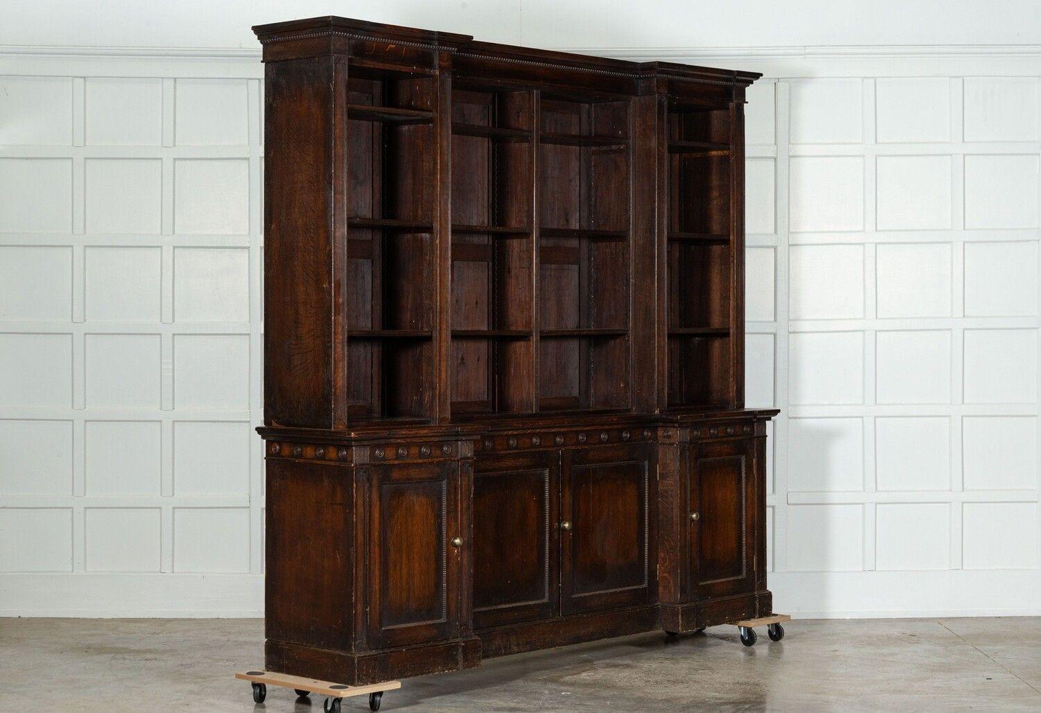 Monumental Oak Inverted Breakfront Bookcase In Good Condition For Sale In Staffordshire, GB