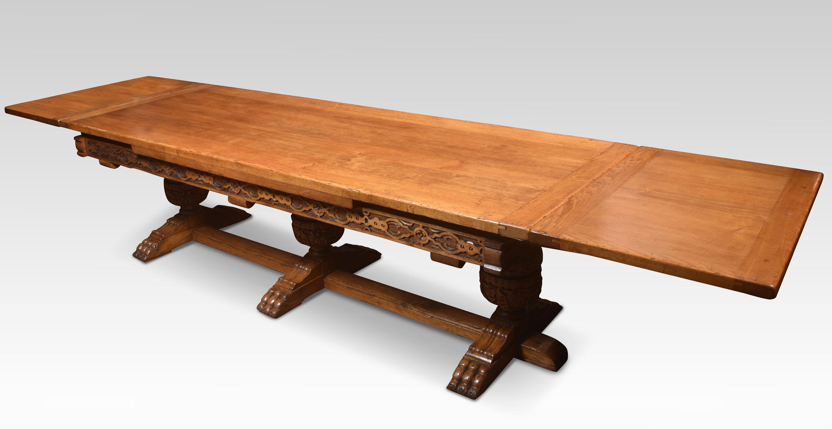 Oak Monumental oak refectory table For Sale