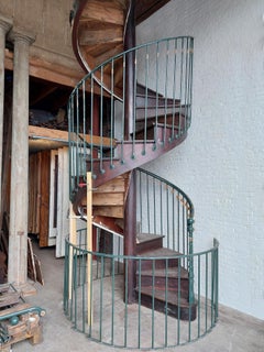 Monumental Oak Spiral Staircase With Massive Oak Trunk in One Piece ± 450 cm