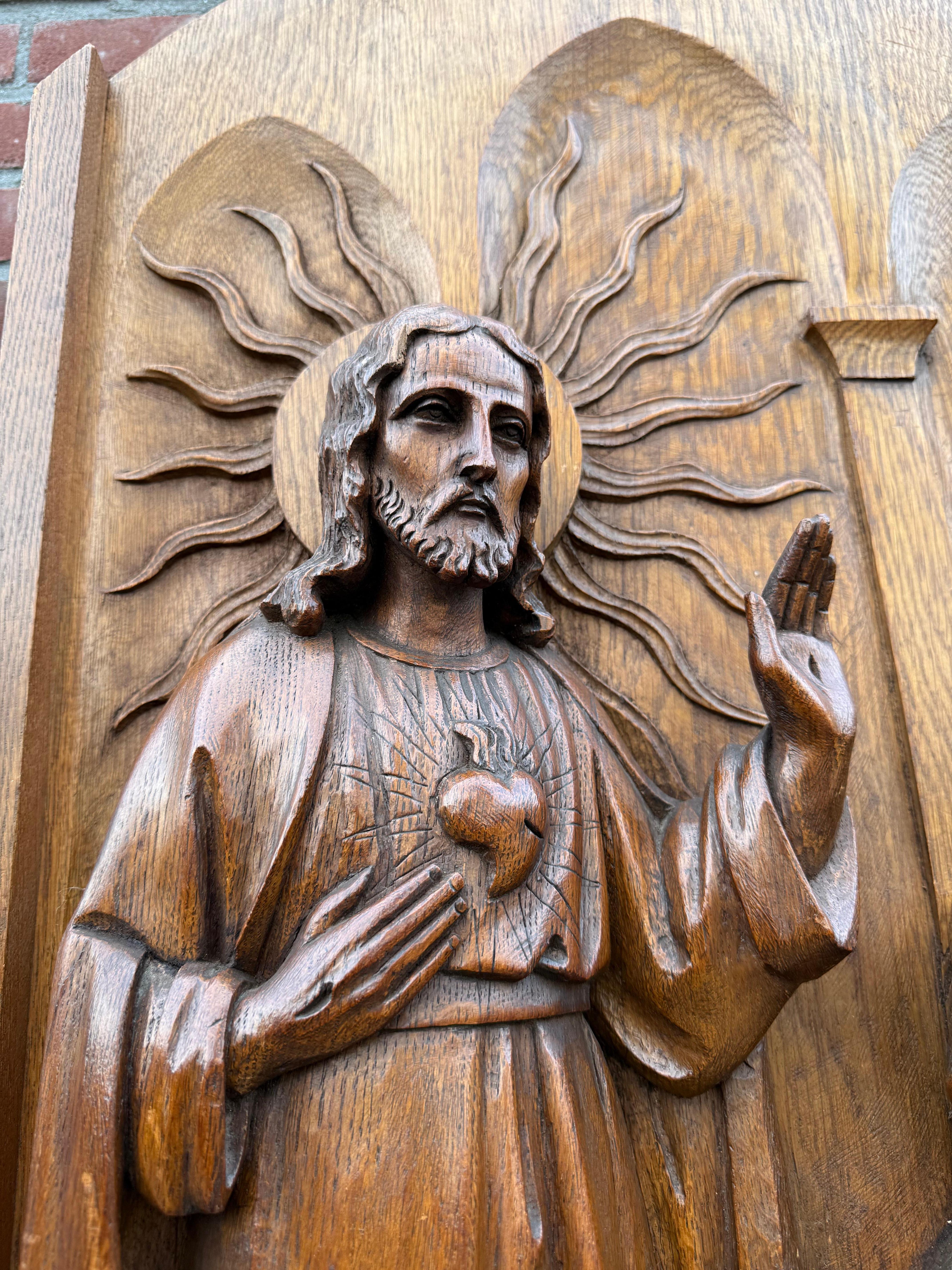 Rilievo monumentale religioso in legno di quercia, Sacro Cuore di Gesù e Santa Margherita Maria in vendita 3