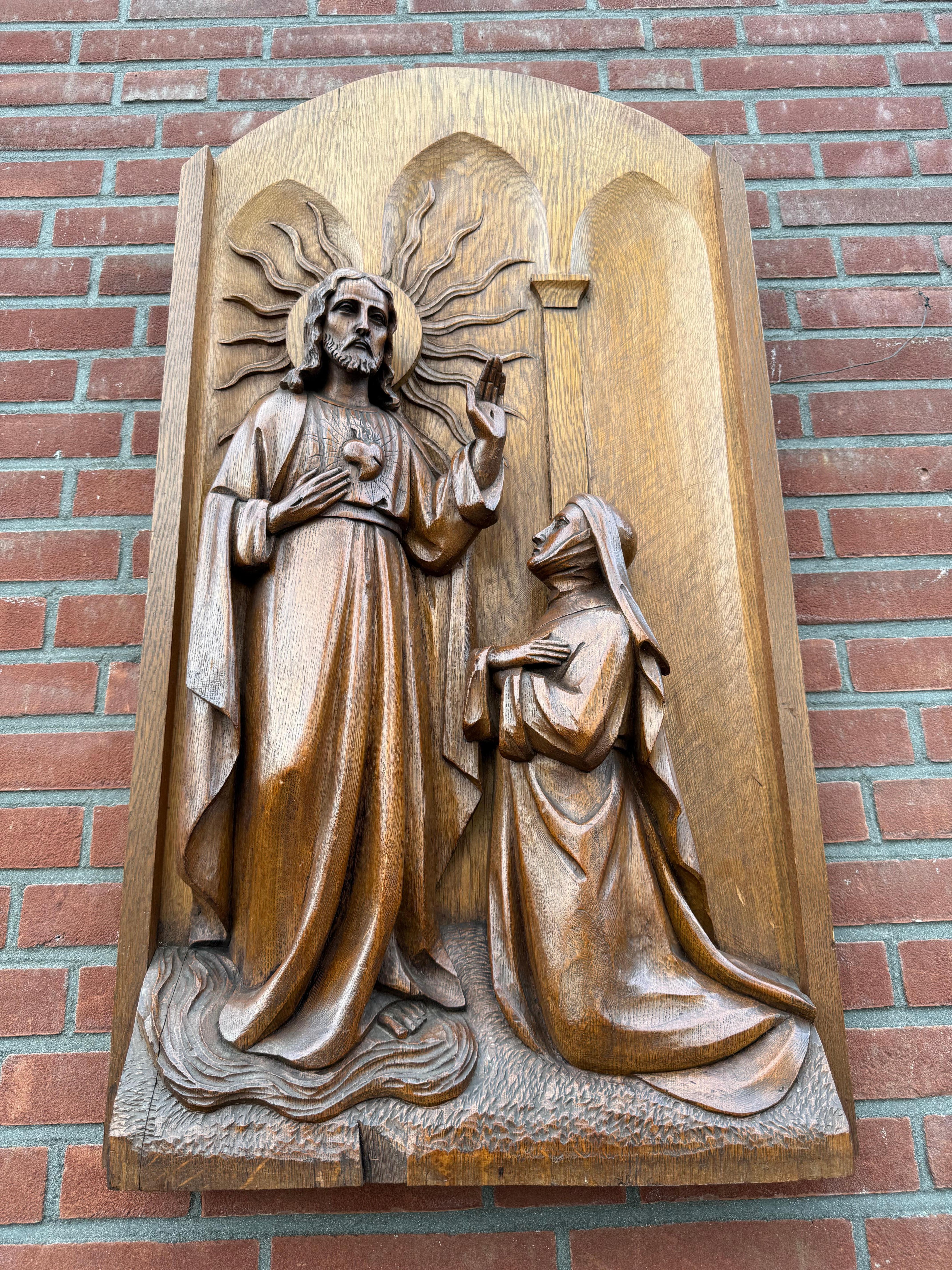 Neorinascimentale Rilievo monumentale religioso in legno di quercia, Sacro Cuore di Gesù e Santa Margherita Maria in vendita
