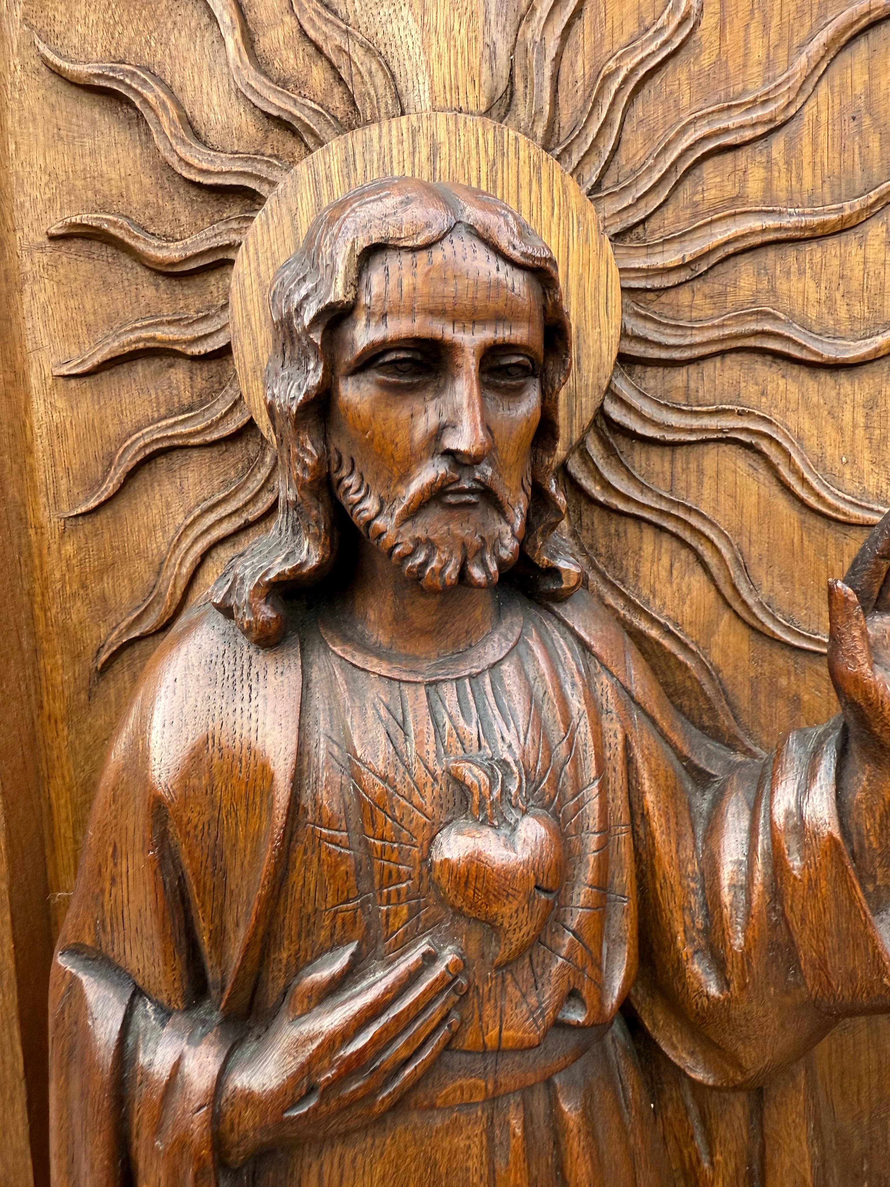 Quercia Rilievo monumentale religioso in legno di quercia, Sacro Cuore di Gesù e Santa Margherita Maria in vendita