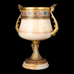 MONUMENTAL ONYX AND GILT BRONZE CUP WITH POLYCHROME ENAMELS, Napoleon III, 1880