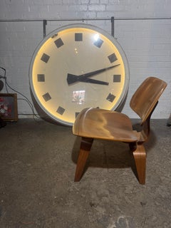 Monumental /Oversized Station / lobby NEON CLOCK mfg. by Electric Time Co.