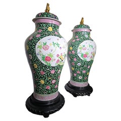 Pareja monumental de jarrones de porcelana Samson Famille Verte del siglo XIX - 190 cm Ta