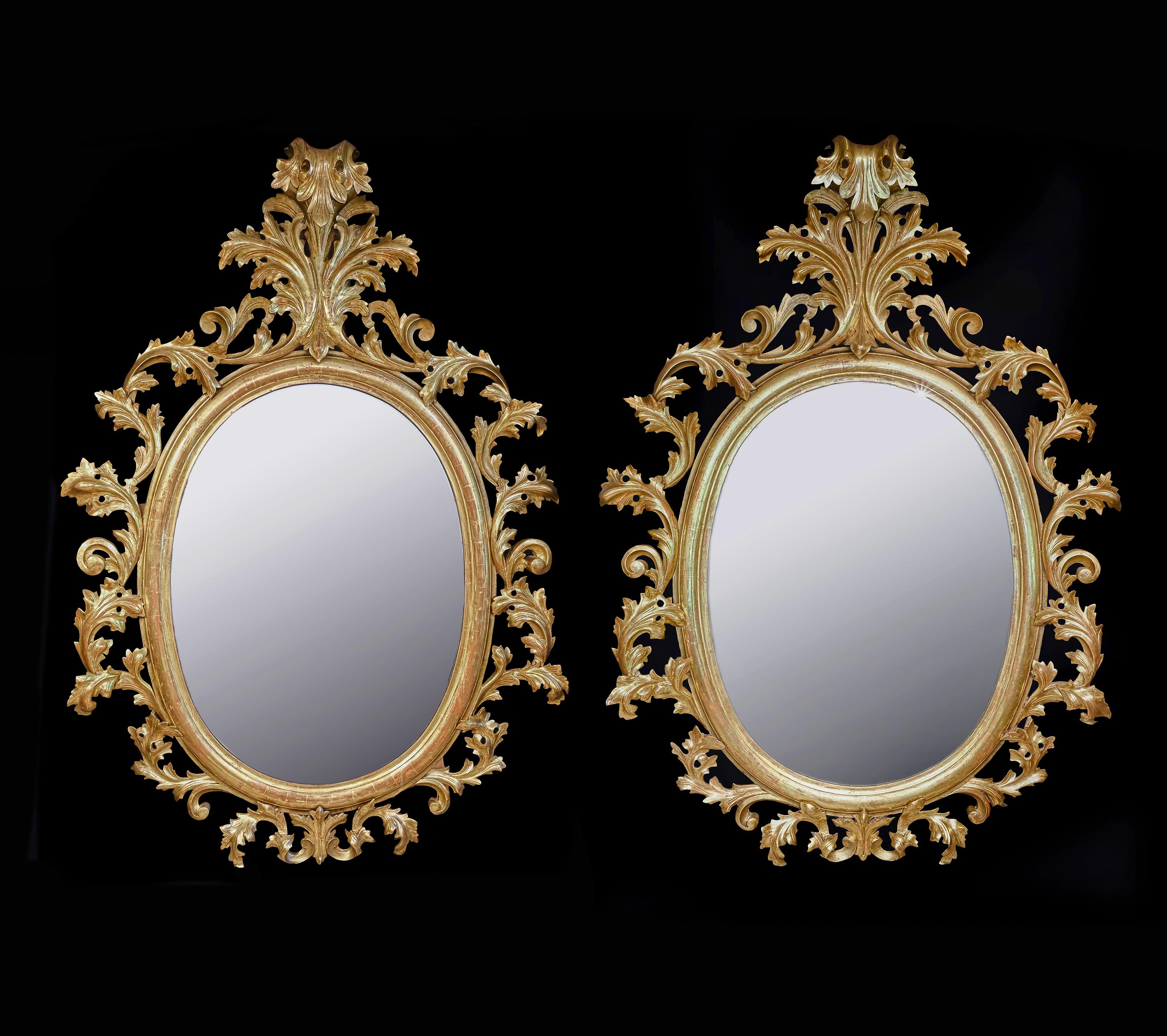 Monumental Pair of 19th Century Oval Florentine Carved Giltwood Mirrors 4