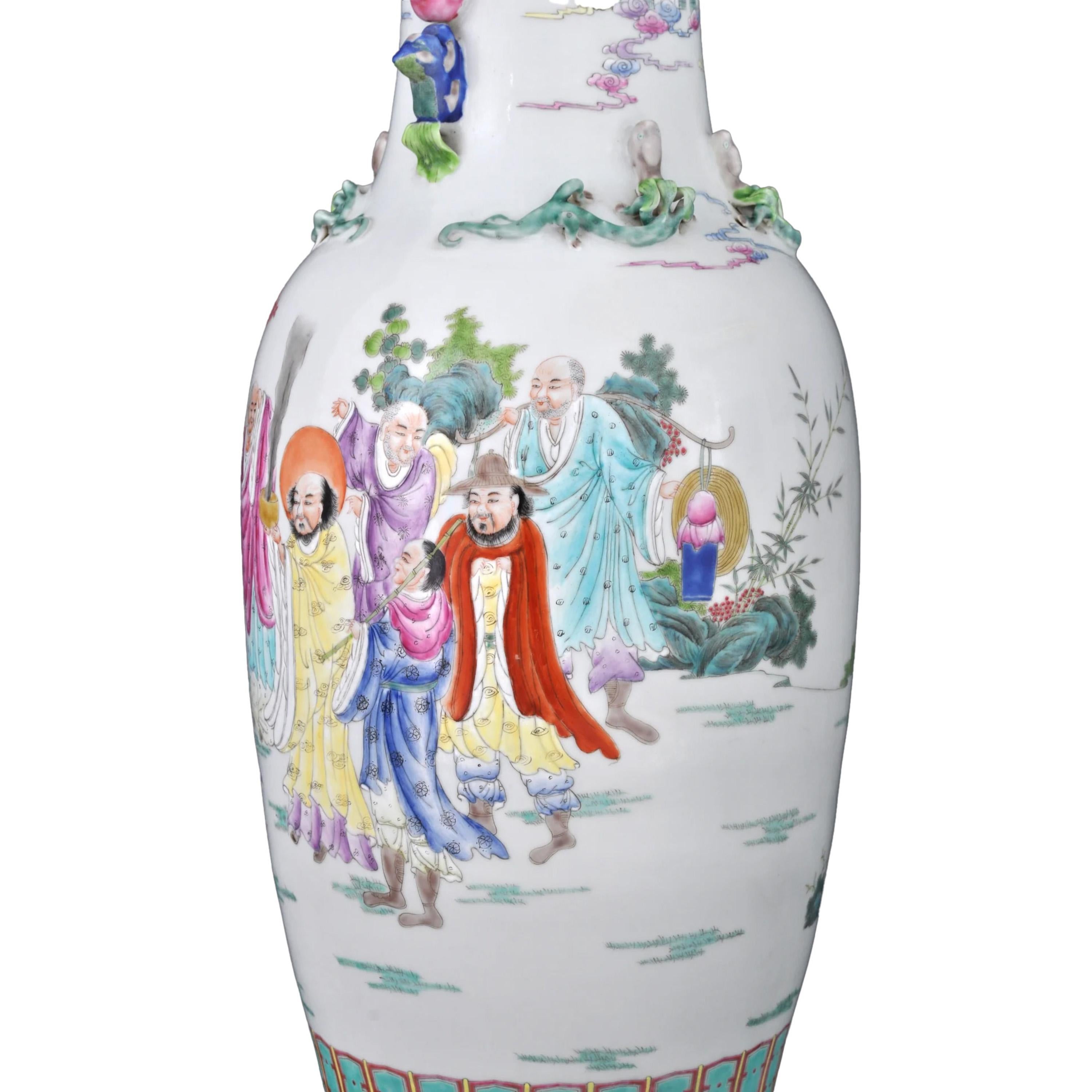 Pareja monumental Jarrones antiguos de porcelana rosa de la dinastía Qing china 1900 Porcelana en venta