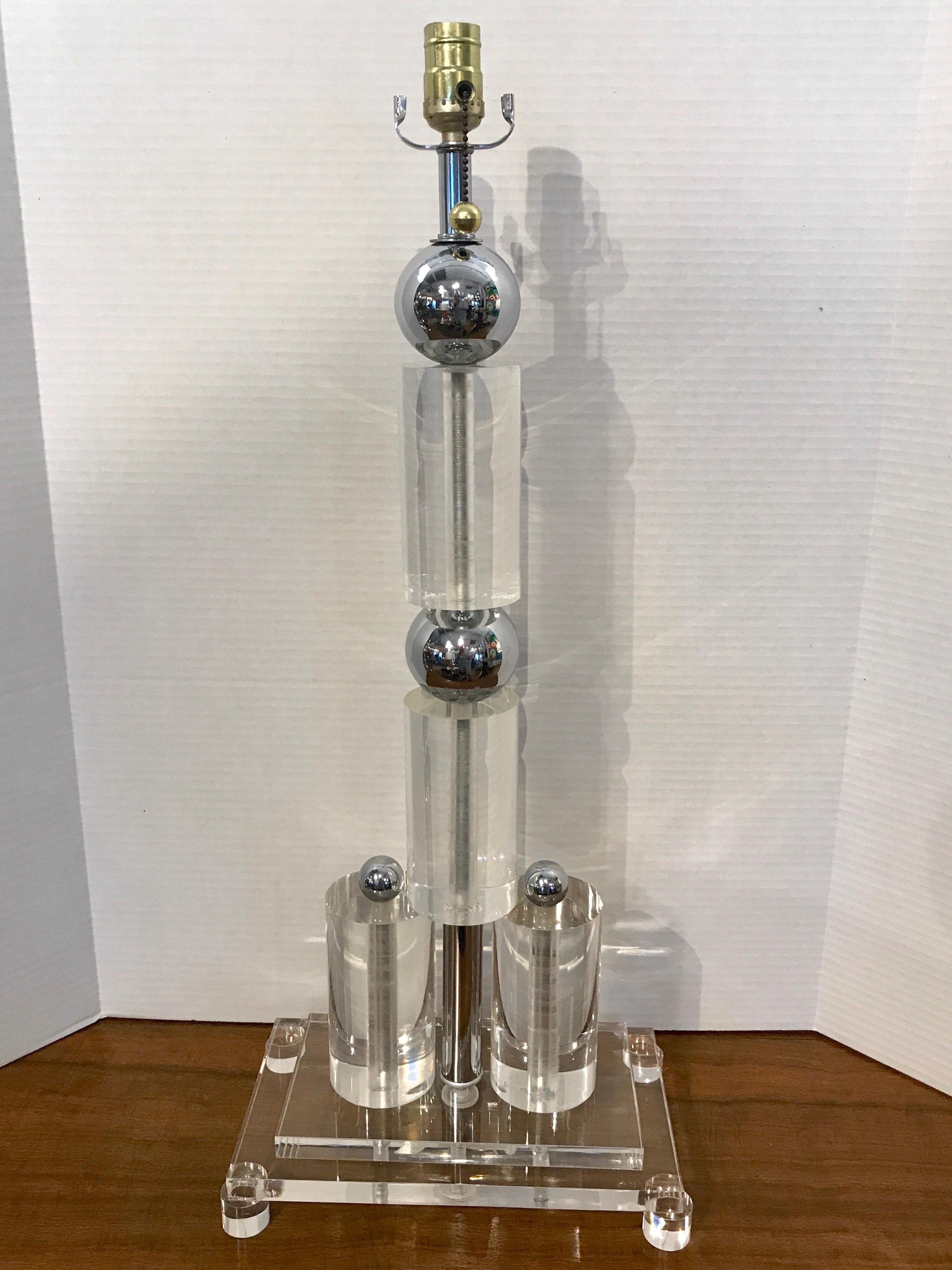 Monumental Pair of Architectural Lucite and Chrome Lamps For Sale 4