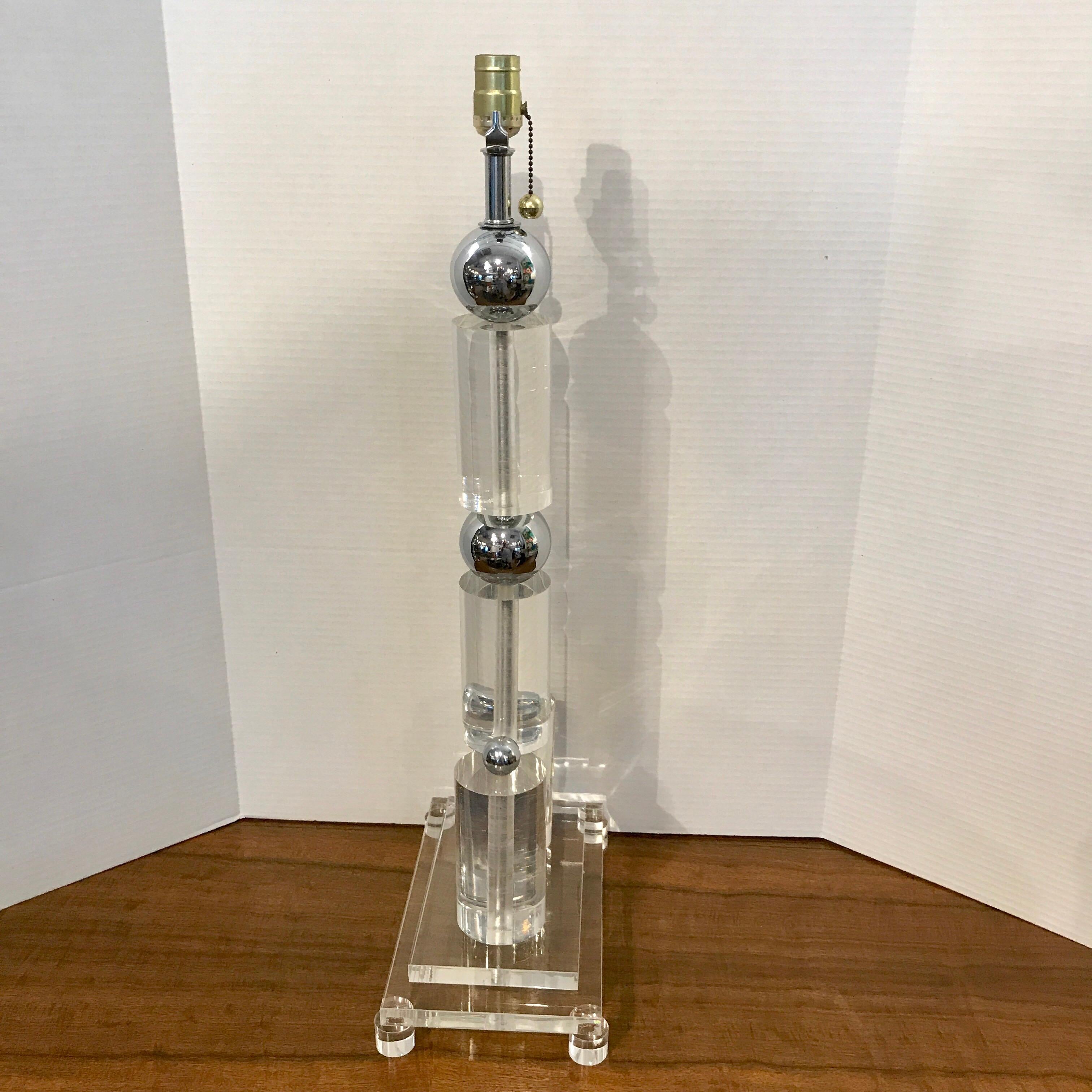 Monumental Pair of Architectural Lucite and Chrome Lamps In Excellent Condition For Sale In Atlanta, GA
