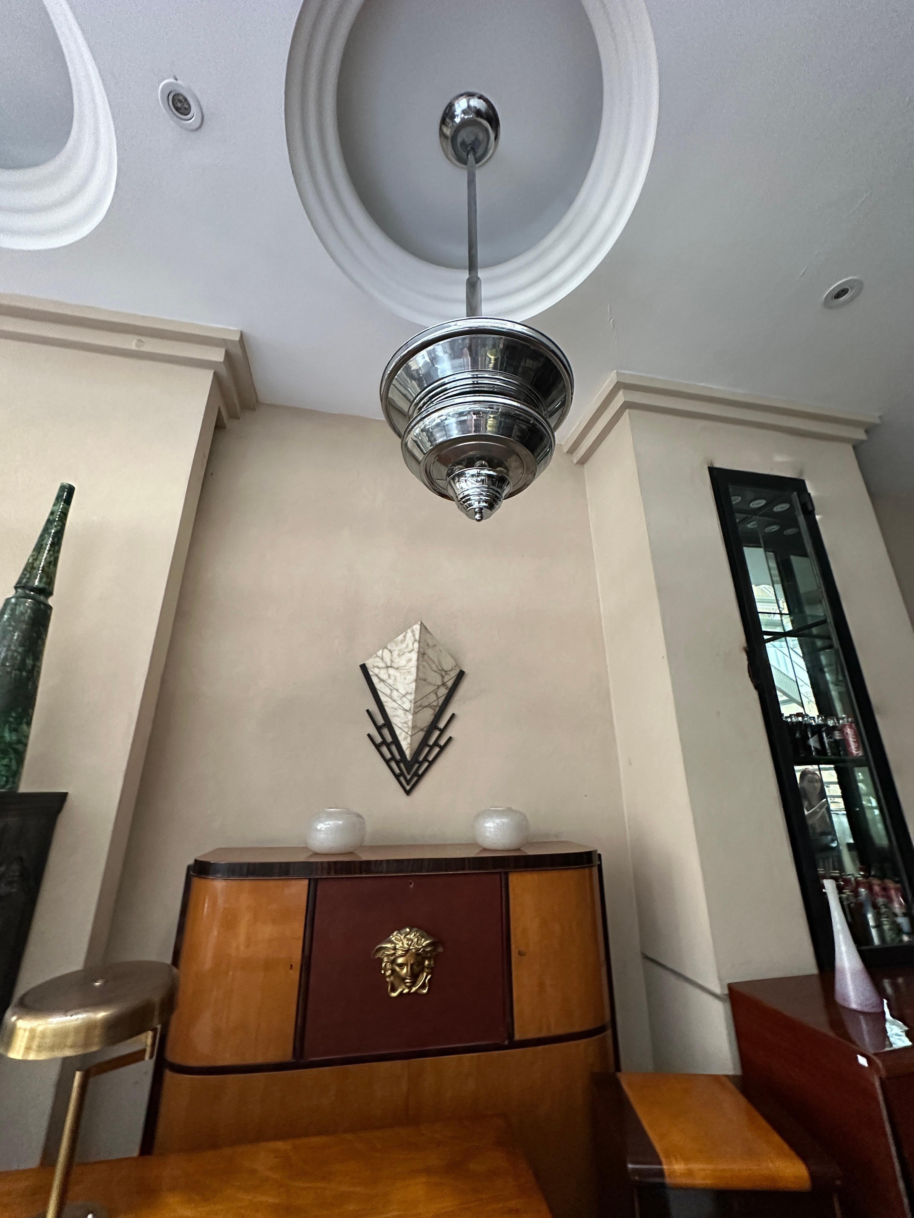 Coppia monumentale di lampade Art Déco in alabastro e ferro, 1920, Francia in vendita 14