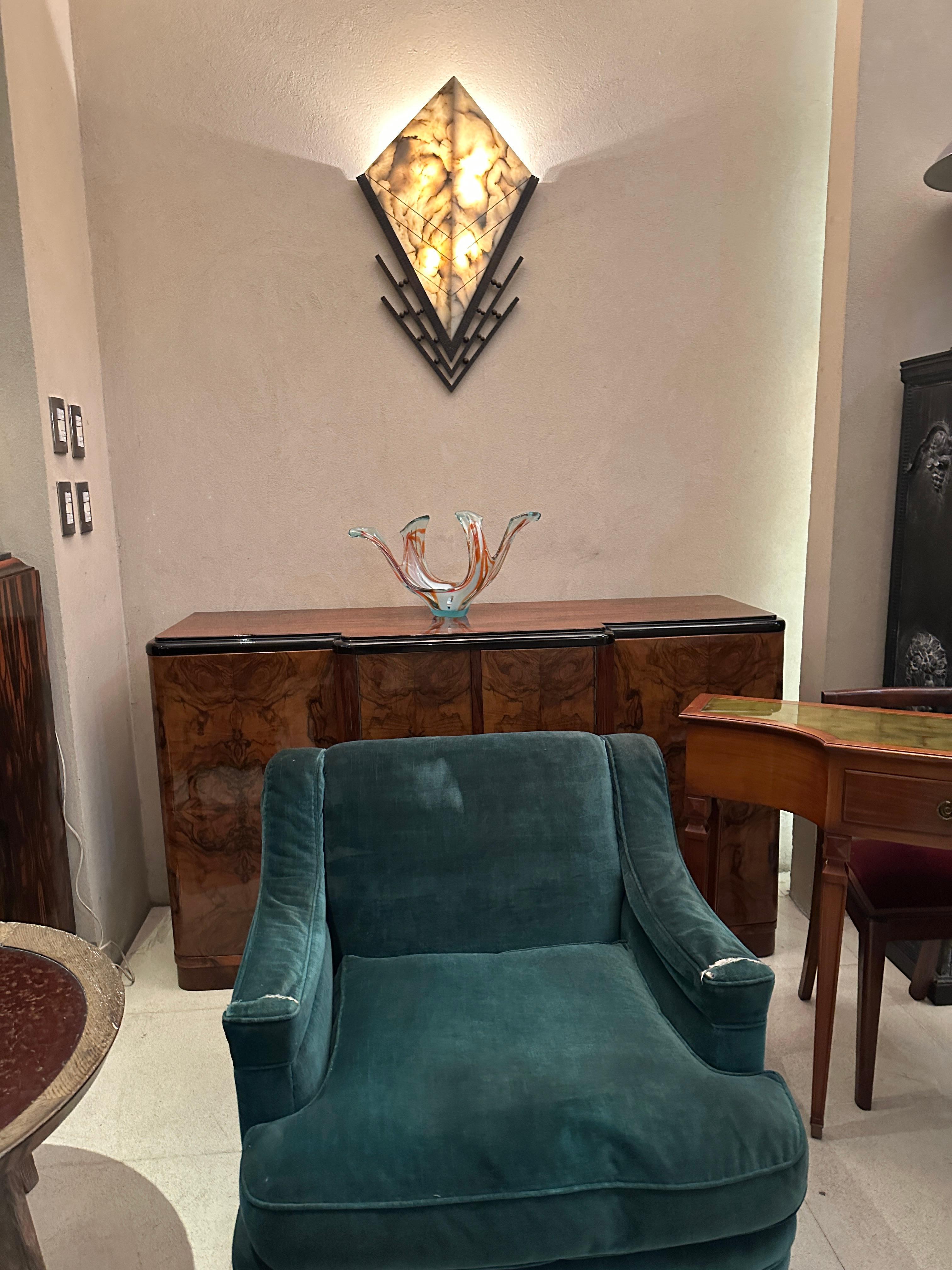 Paire monumentale d'appliques Art Déco en albâtre et fer, 1920, France en vente 2