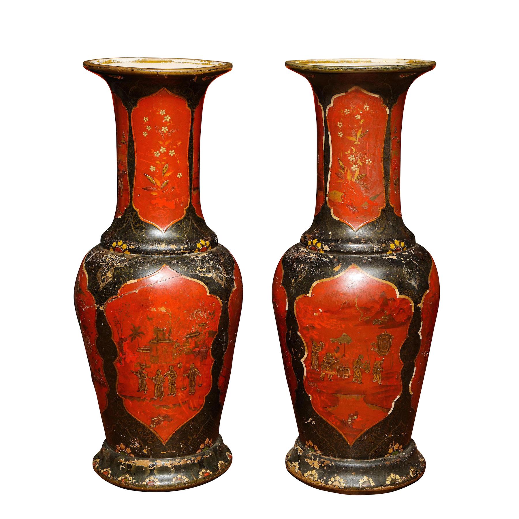 XIXe siècle Paire de vases monumentaux en faïence de Berlin laqués rouges et noirs en vente