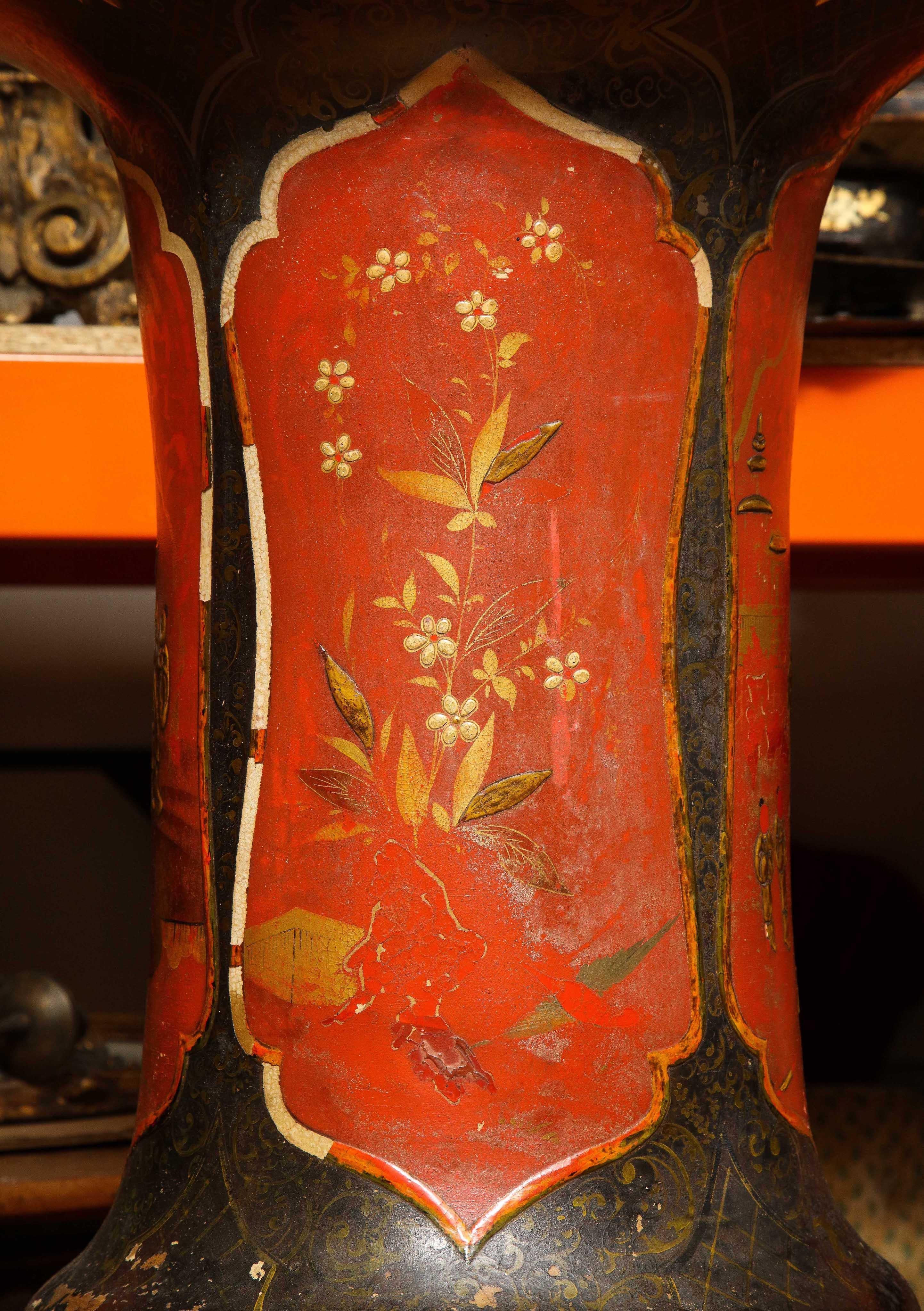 Monumentales Paar rot-schwarz lackierter Berliner Fayence-Vasen, Monumental im Angebot 1