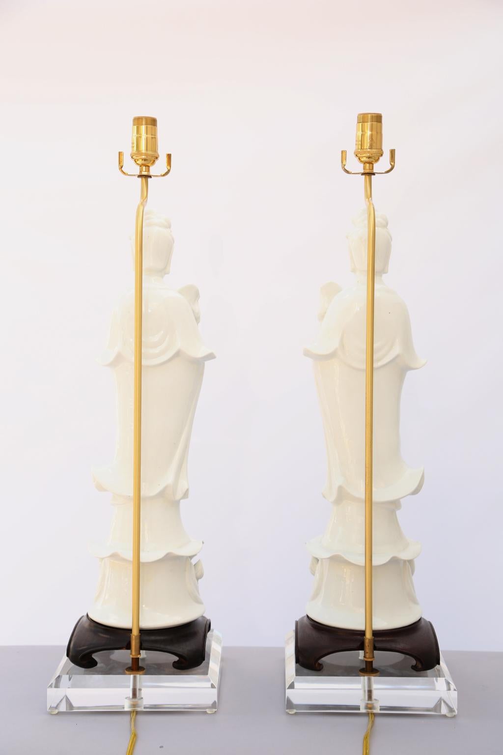 Porcelain Monumental Pair of Blanc de Chine Kwan Yin Figural Lamps on Lucite Bases