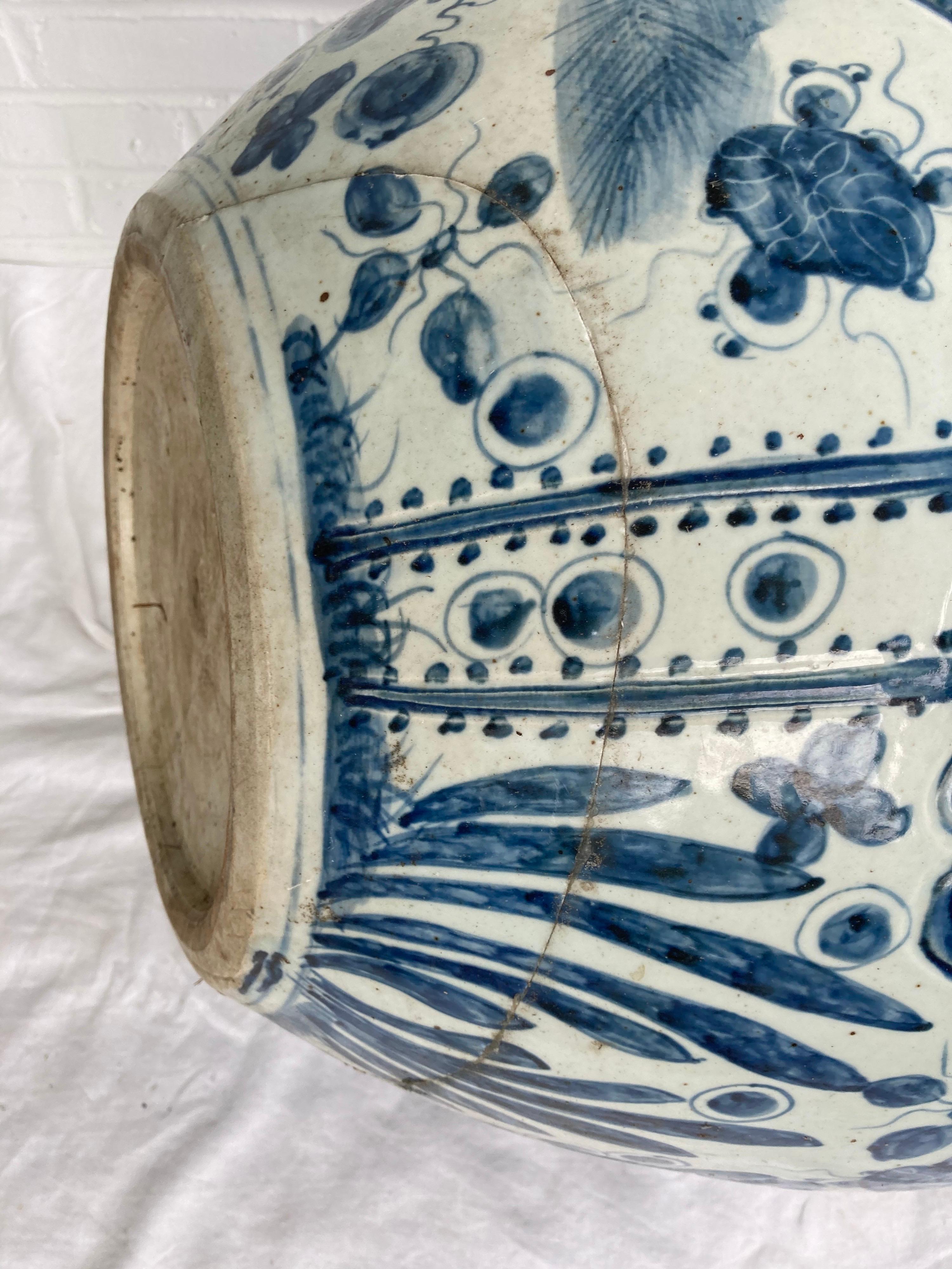 Monumental Pair of Chinese Blue and White Vases For Sale 2