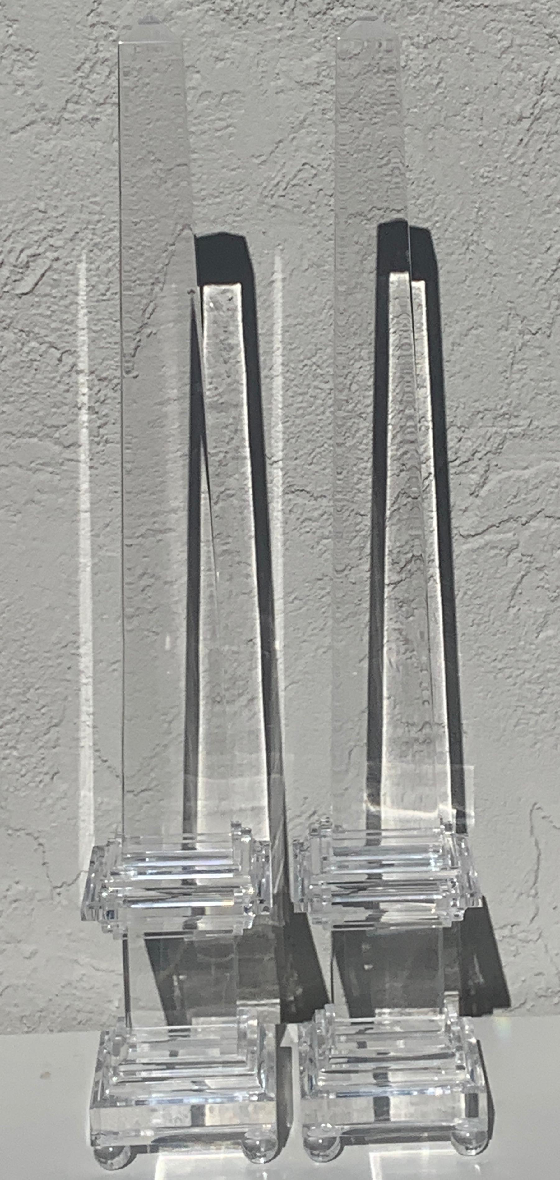 Monumental Pair of Footed Lucite Obelisks In Excellent Condition In West Palm Beach, FL