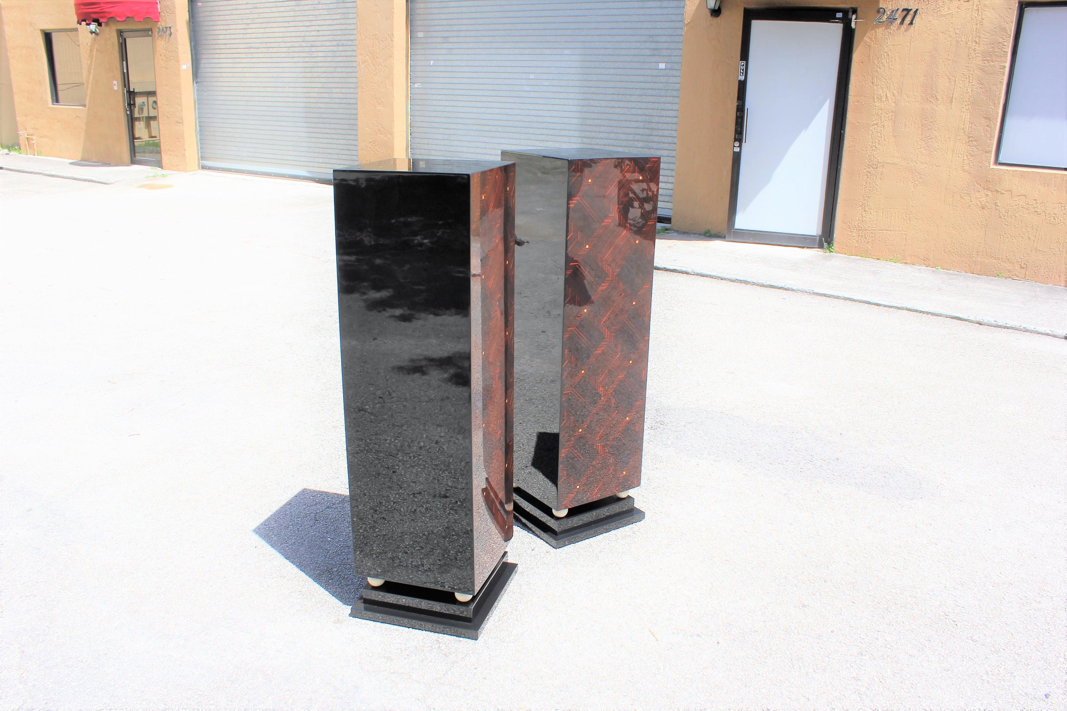 Monumental Pair of French Exotic Macassar Ebony Pedestals MOP Accents For Sale 7