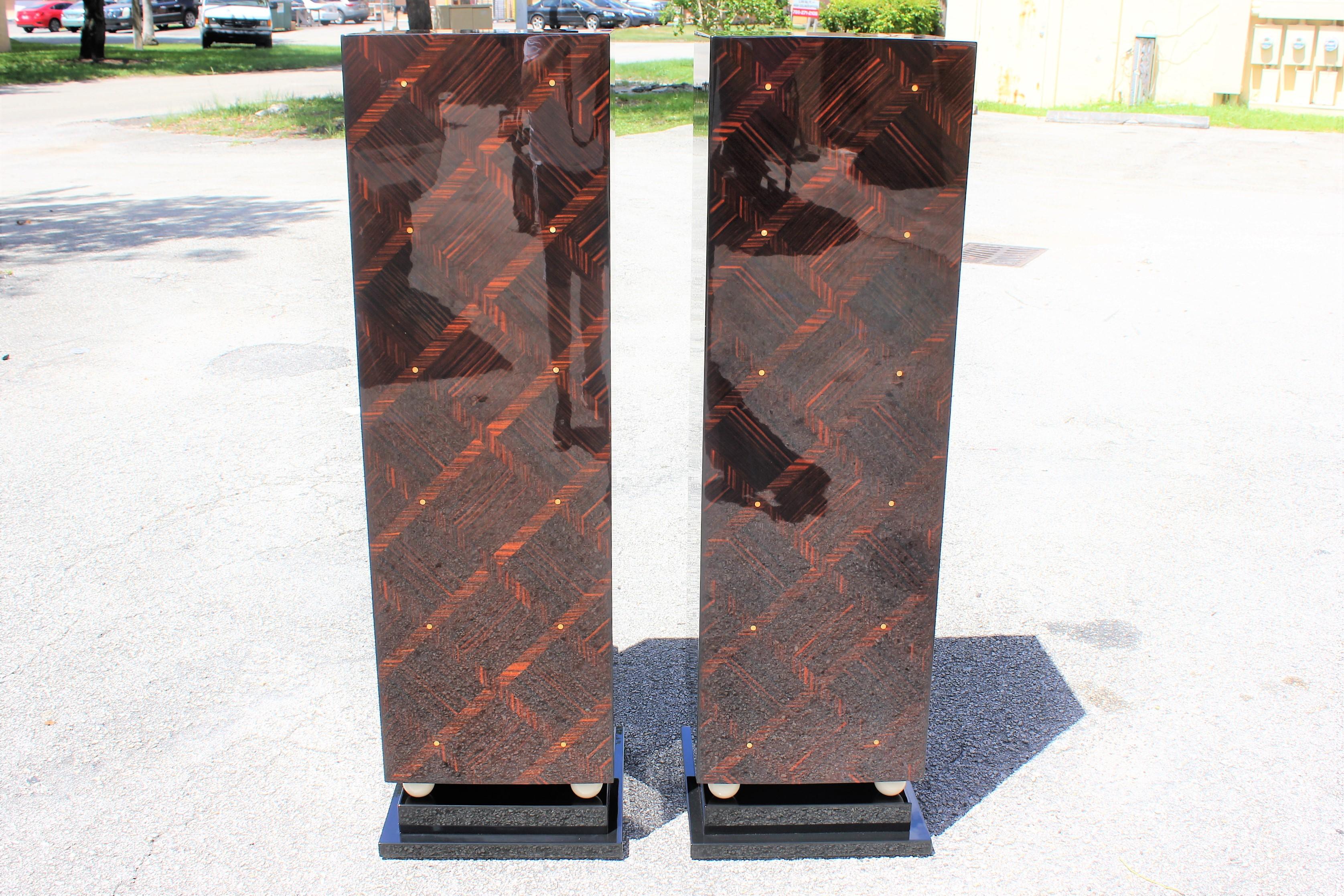 Monumental Pair of French Exotic Macassar Ebony Pedestals MOP Accents For Sale 8