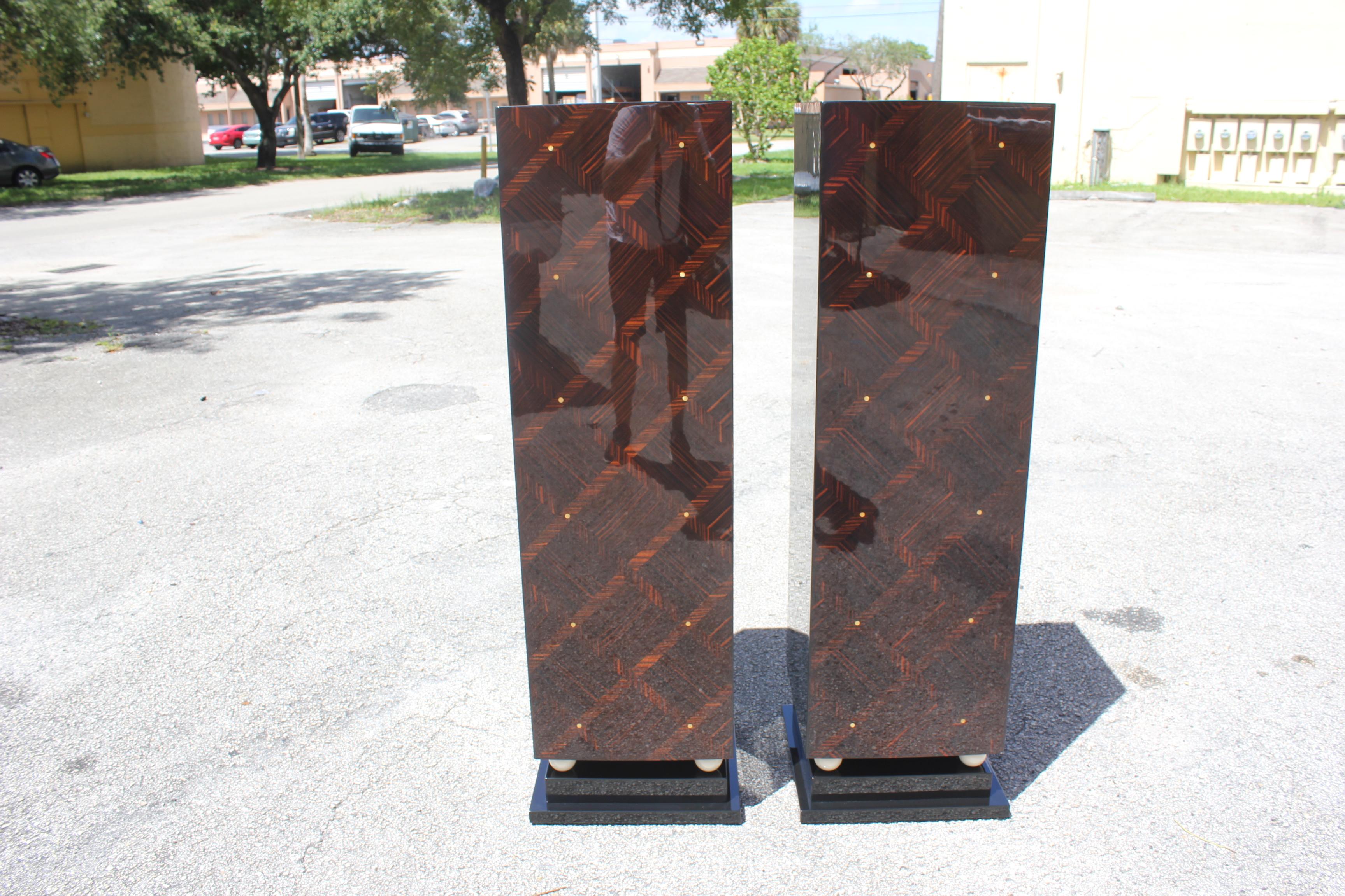 Monumental Pair of French Exotic Macassar Ebony Pedestals MOP Accents For Sale 10