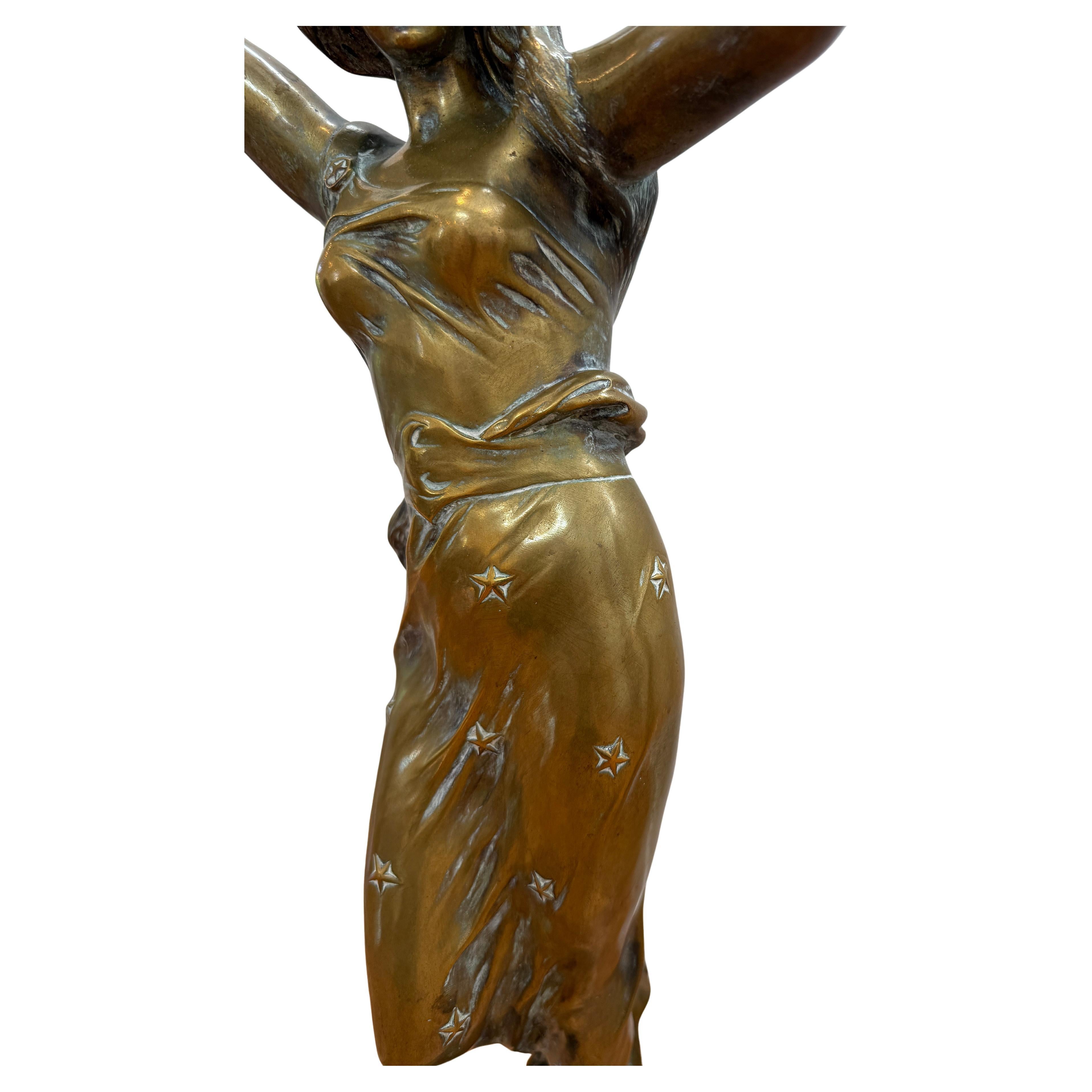Monumentales Paar französischer Jugendstil-Figurenlampen, CIRCA 1900 im Angebot 3