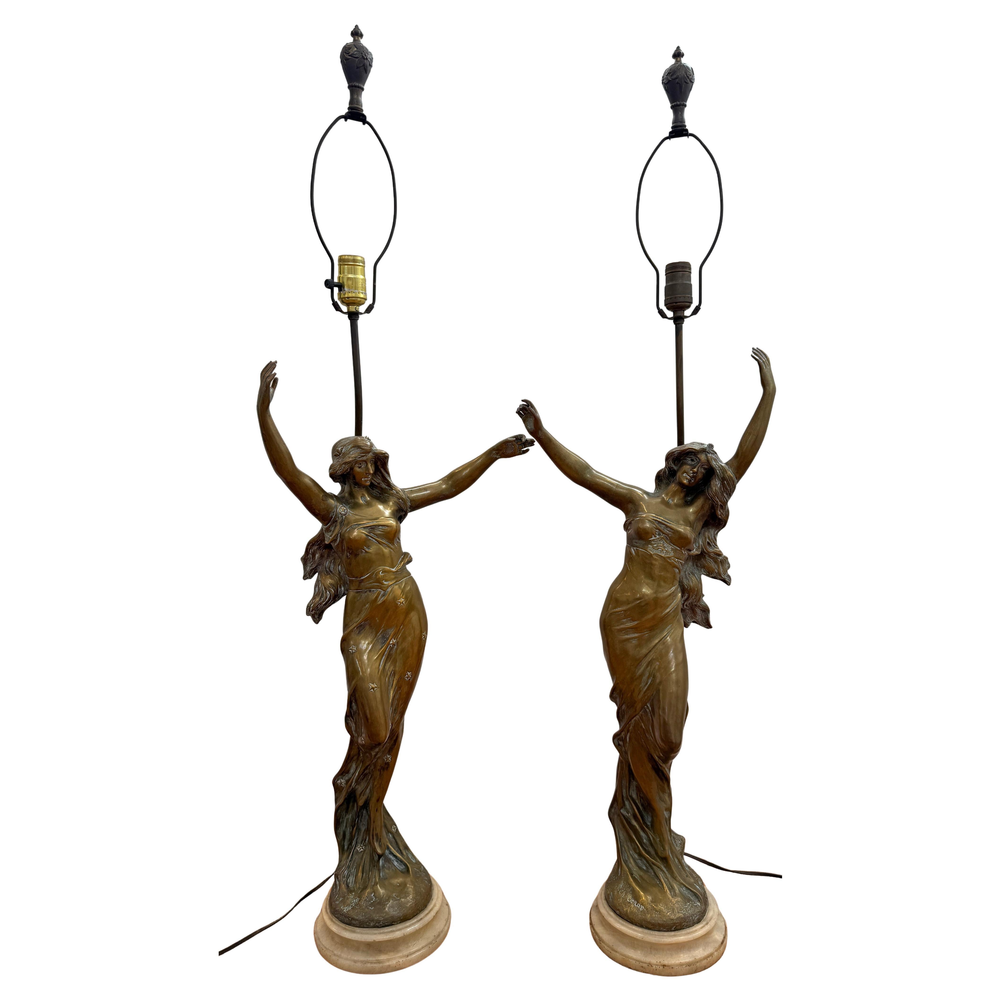 Monumentales Paar französischer Jugendstil-Figurenlampen, CIRCA 1900 (Art nouveau) im Angebot
