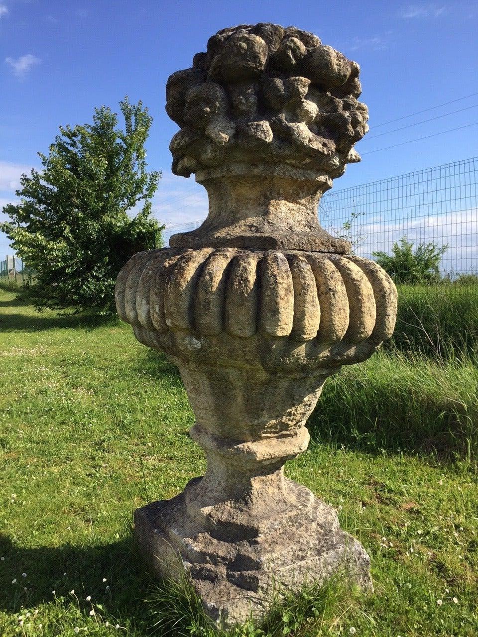 A monumental pair of French antique Louis XIV style urns-vases with floral decor on the top, handcrafted in stone, original patina. 20th century from France.
Available right now from our Los Angeles location.
Base (bottom) dimension: 25.6 inches x