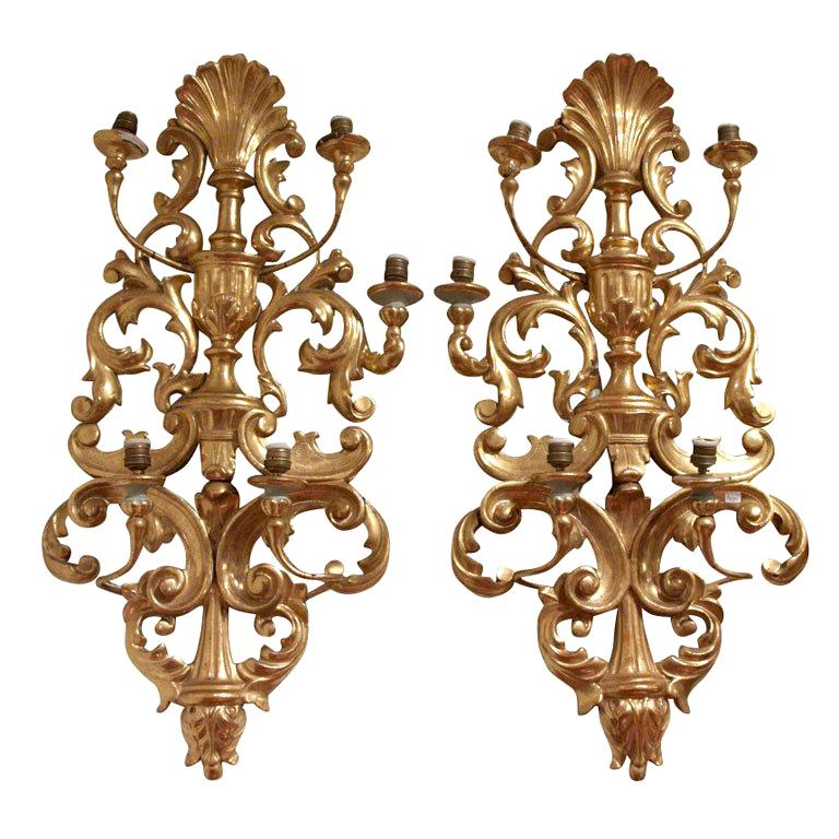 Monumental Pair of Giltwood Italian Wall Sconces For Sale