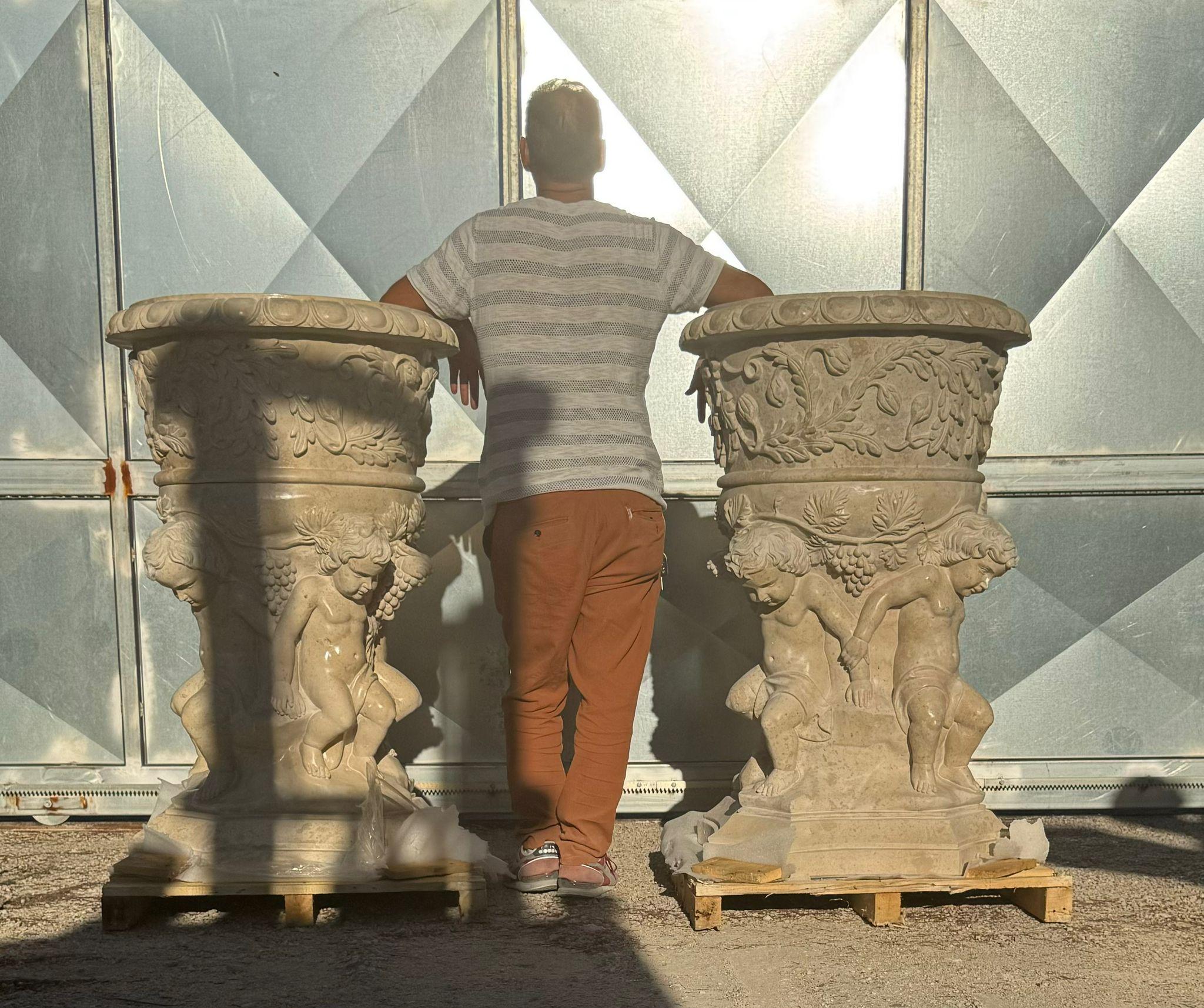 Monumental Pair of Hand-Carved Italian Marble Urns with Cherubs, 20th Century For Sale 1